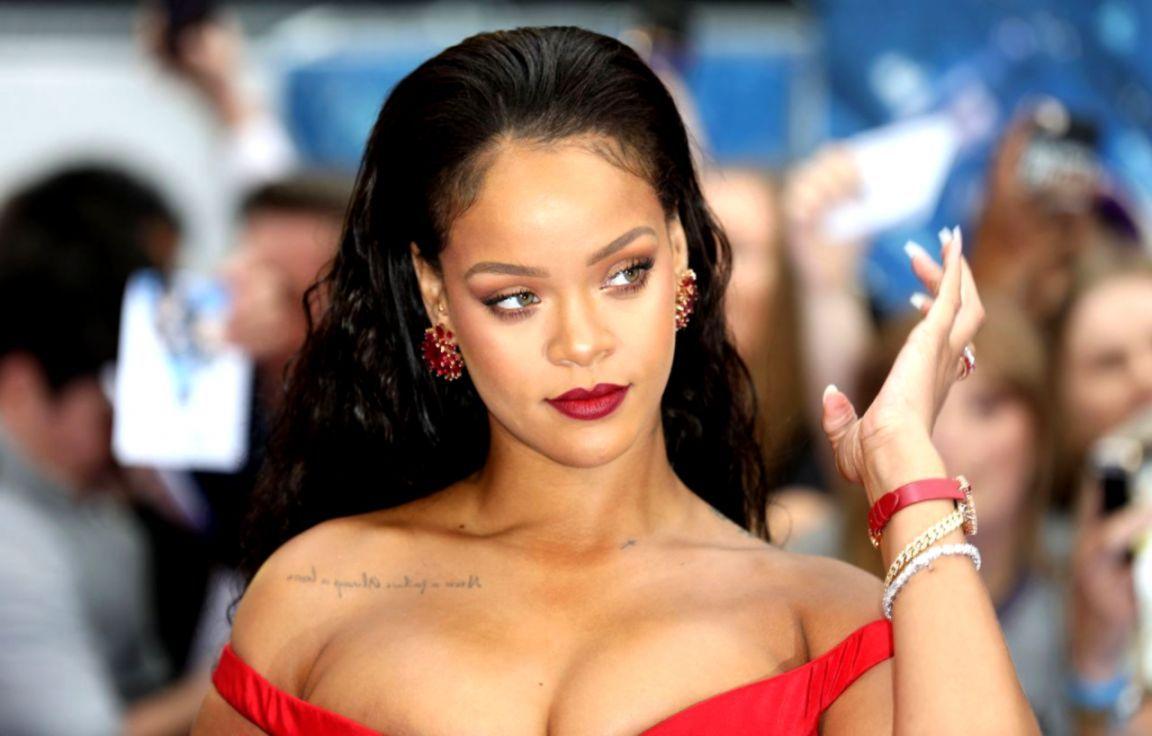 1152x736 Beauty Girl Singer Rihanna HD Wallpaper