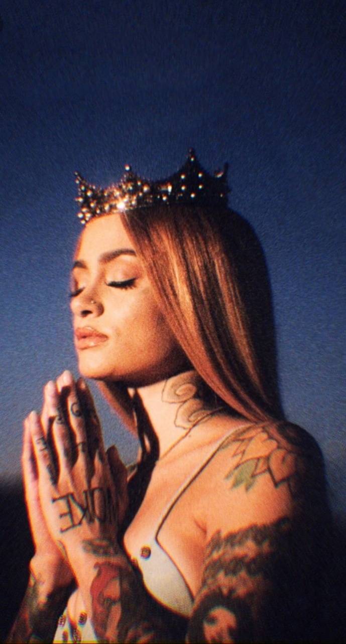 Kehlani becomes a gangster bride in the music video for 