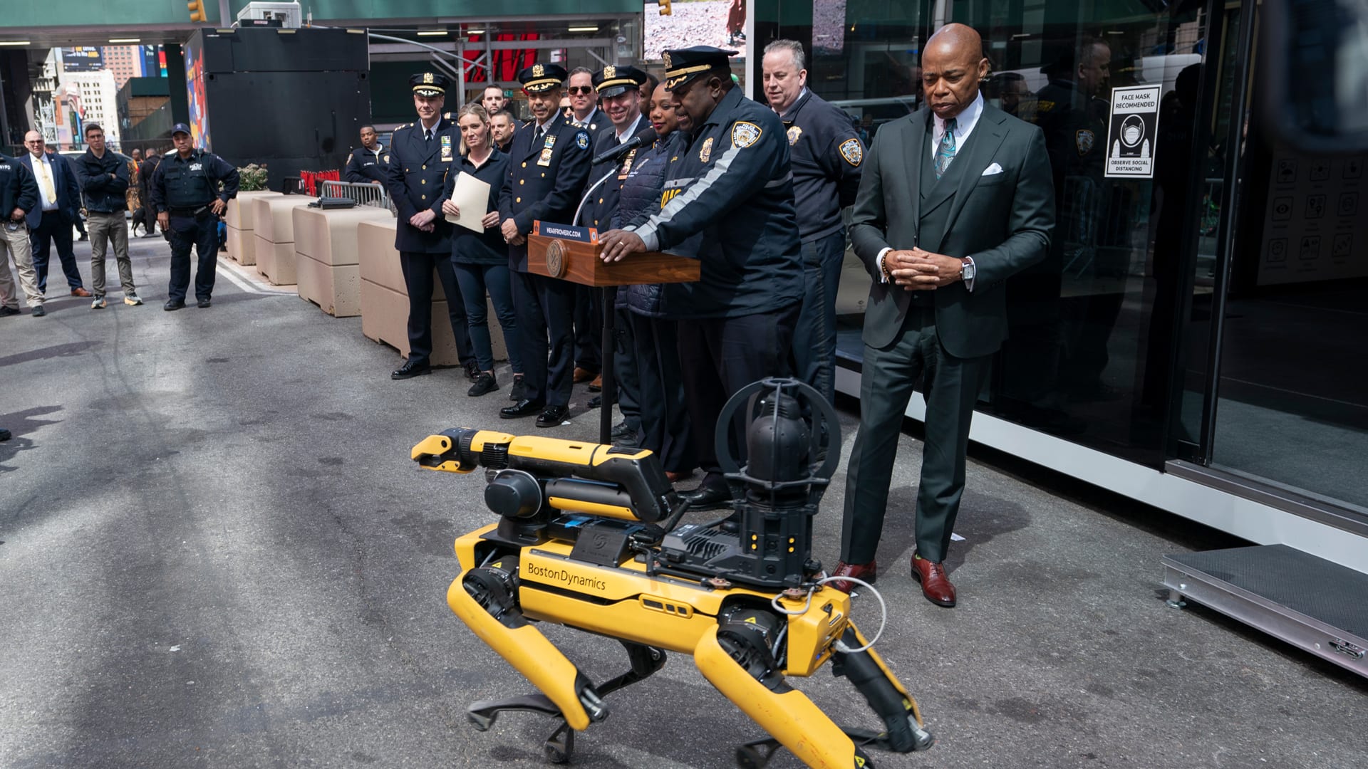 1920x1080 POV: NYPD's robodogs are being paid