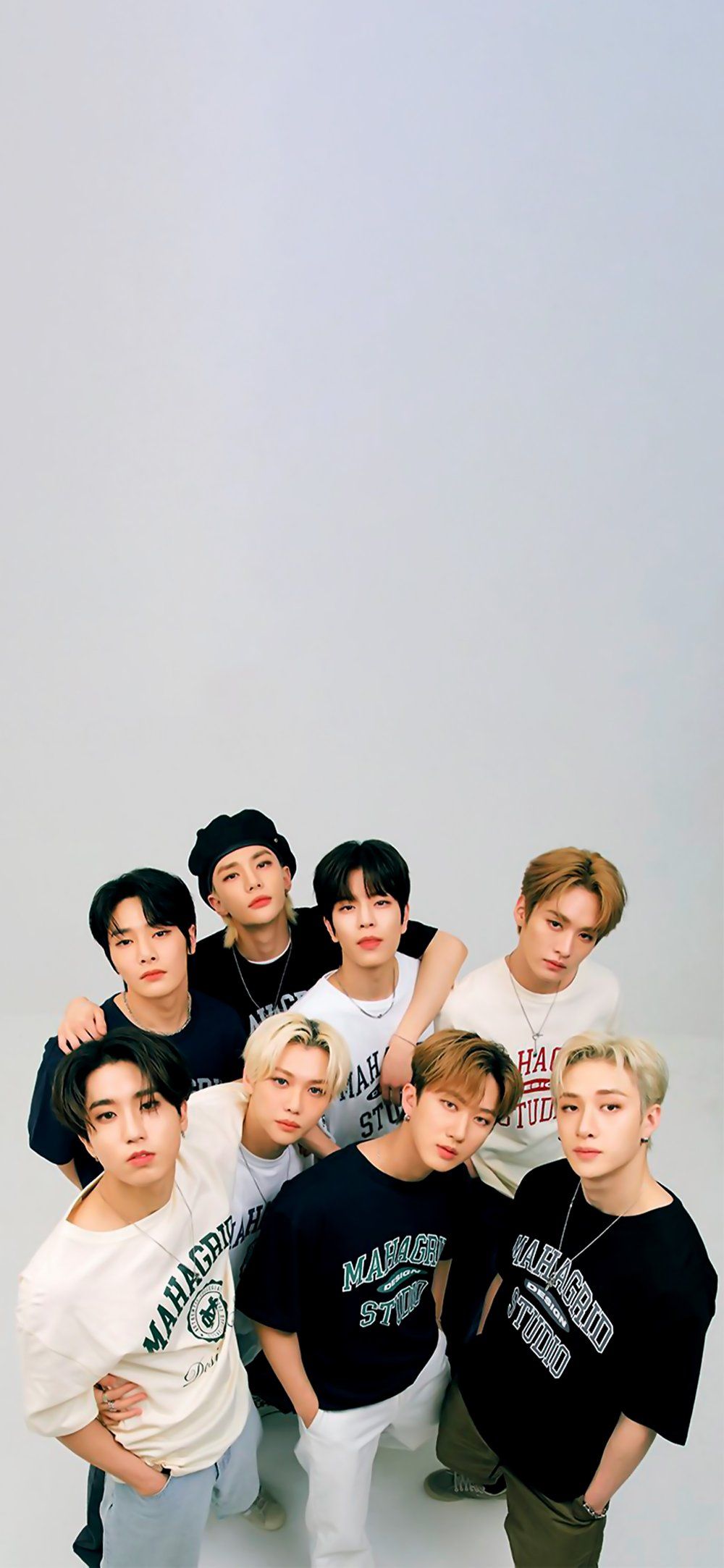 1000x2166 Stray Kids 2023 Wallpaper