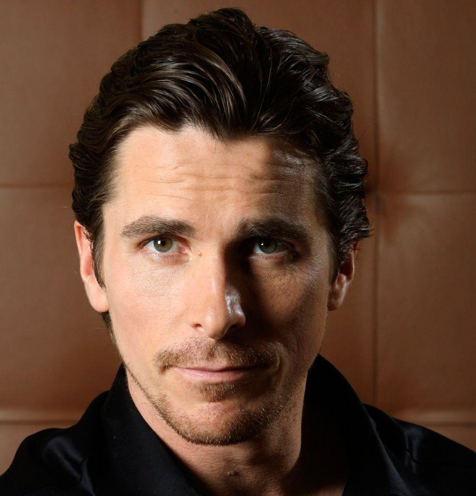 983x1024 HD Christian Bale Wallpaper