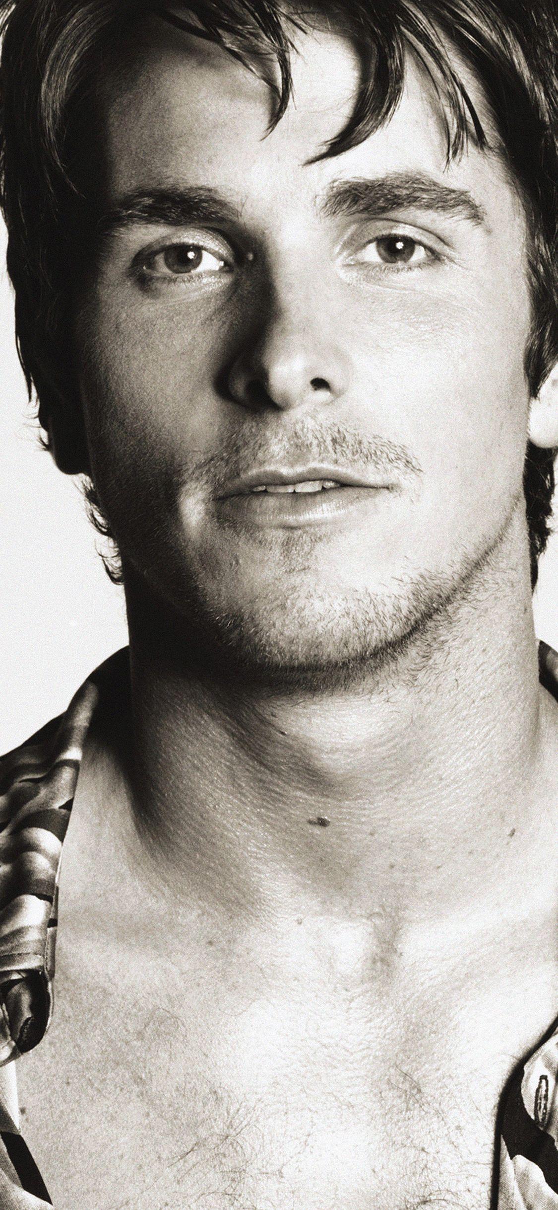 1125x2436 iPhonePapers bale soon to be steve jobs