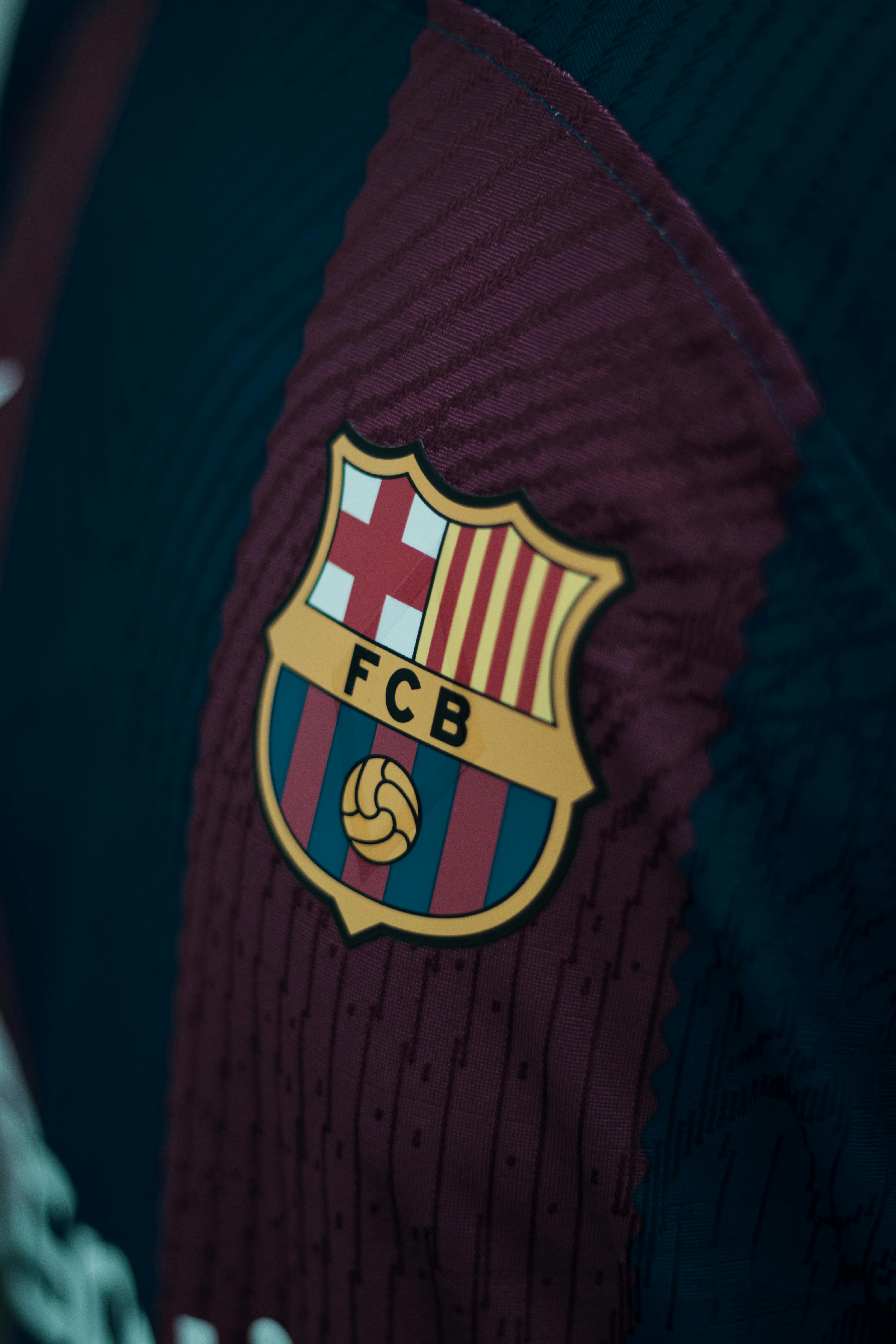 4000x6000 Logo of the FC Barcelona Football Club