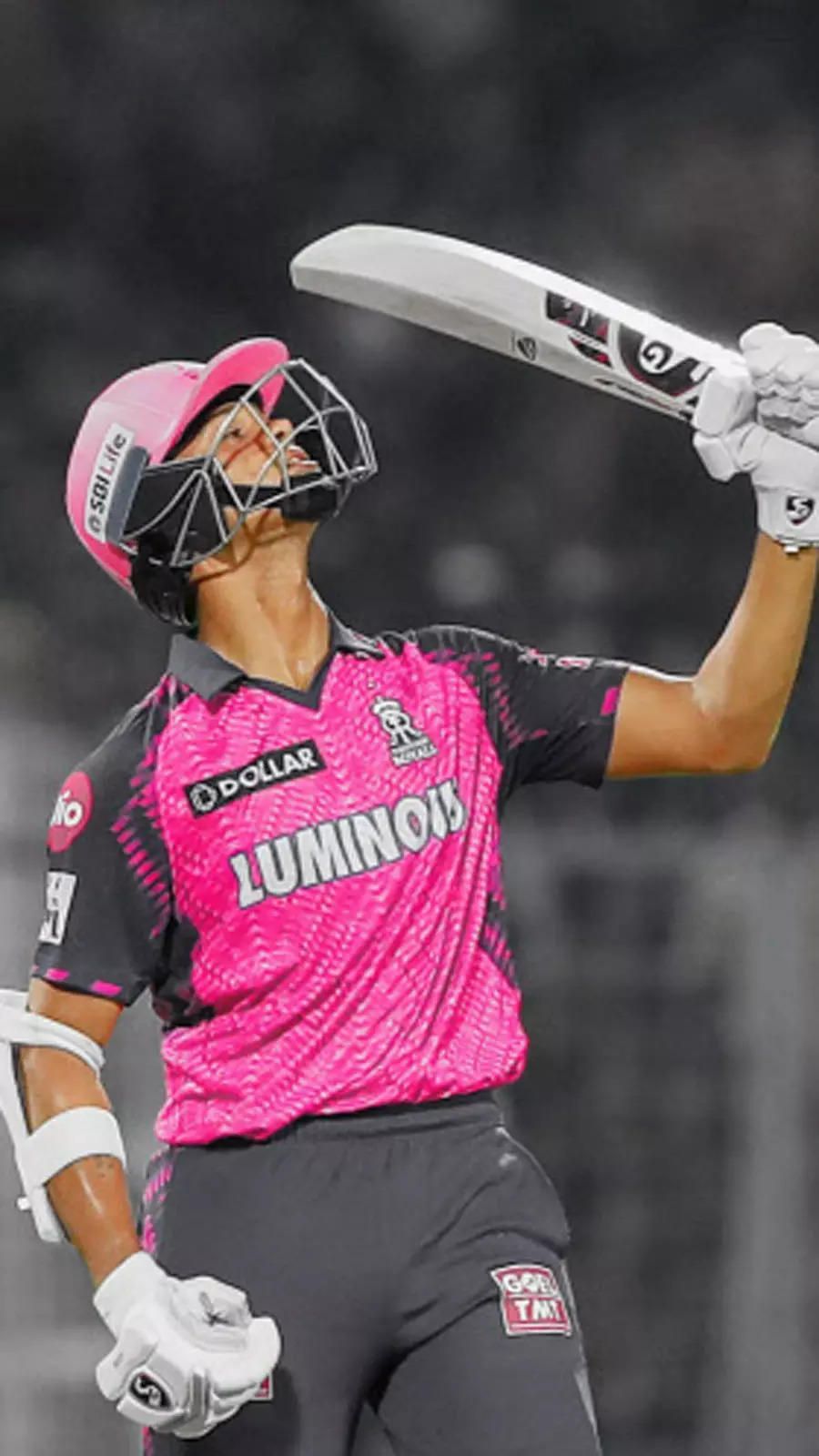 900x1600 Yashasvi Jaiswal scripts history, slams