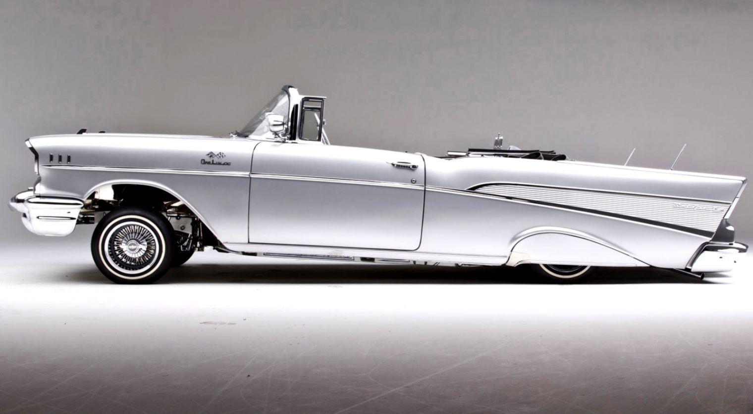 1520x837 Lowrider Cars Wallpaper