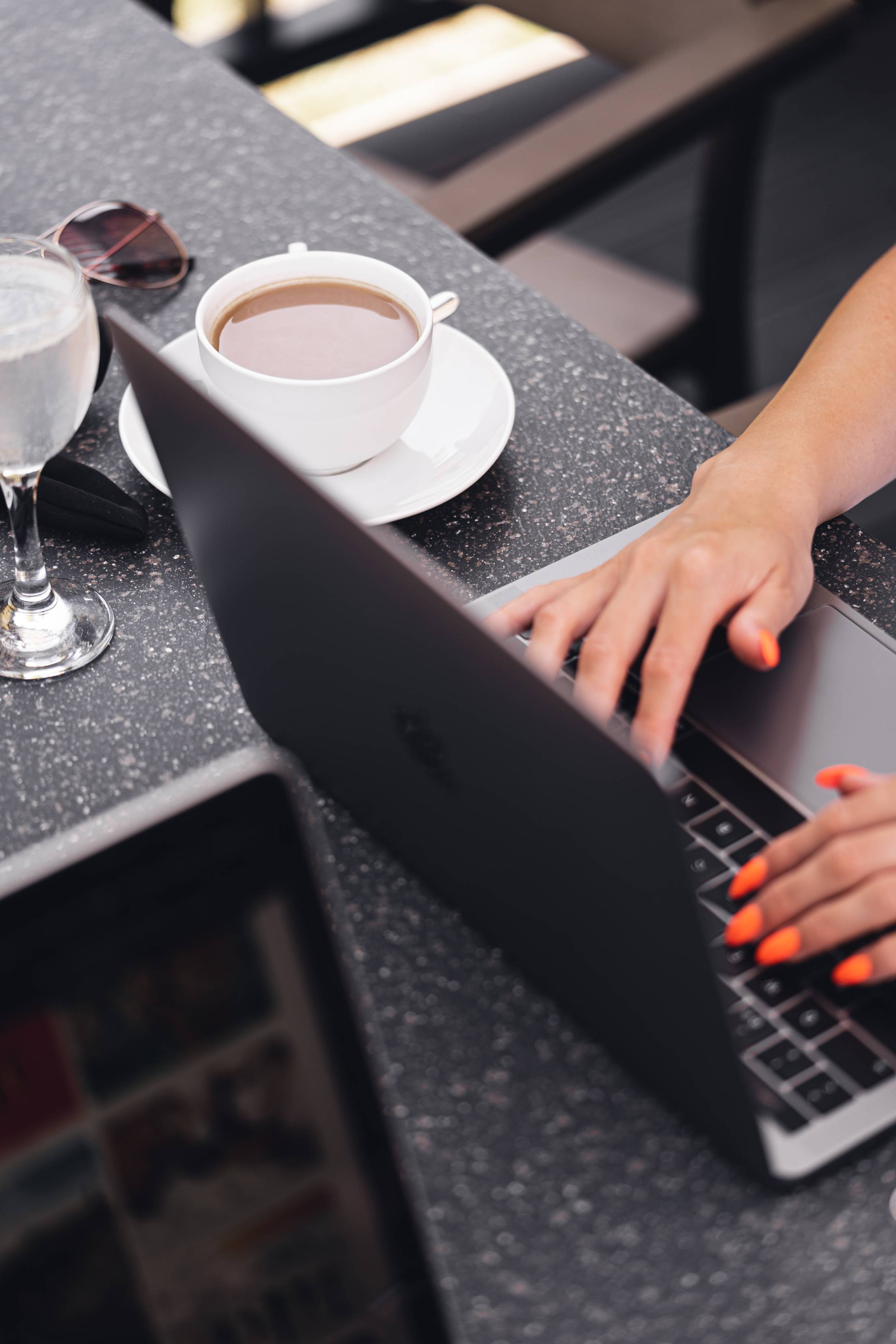 2210x3315 Nomad Woman Working Outside on Laptop with Morning Coffee. Free Business Photo