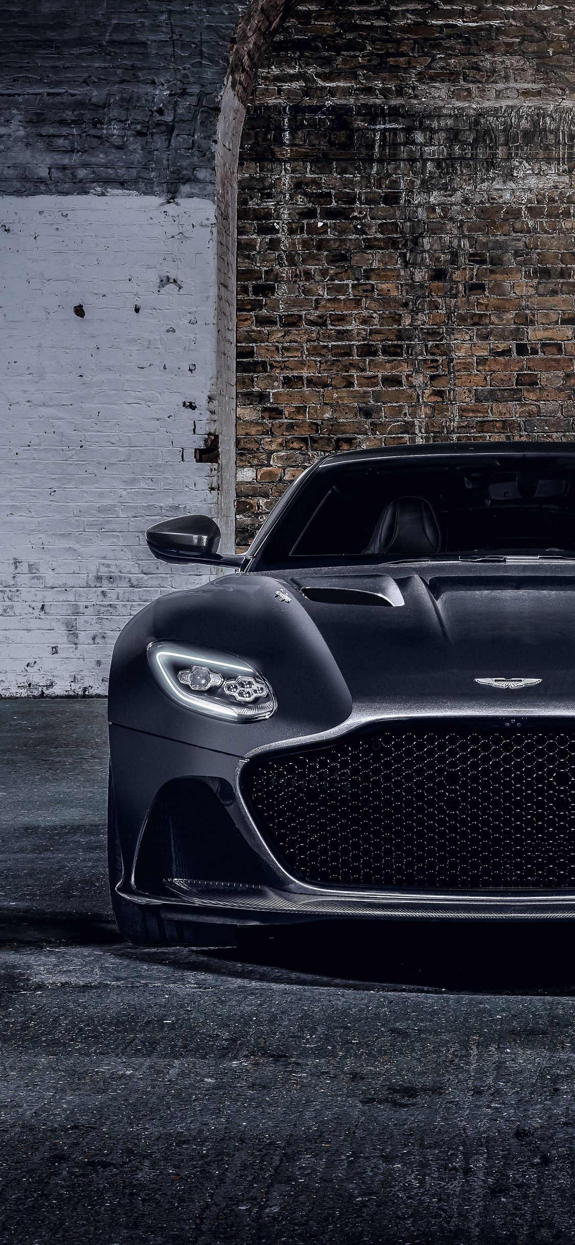 1125x2436 Aston Martin iPhone Wallpaper
