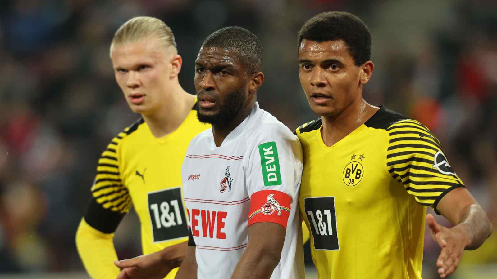 1600x900 Borussia Dortmund star Manuel Akanji