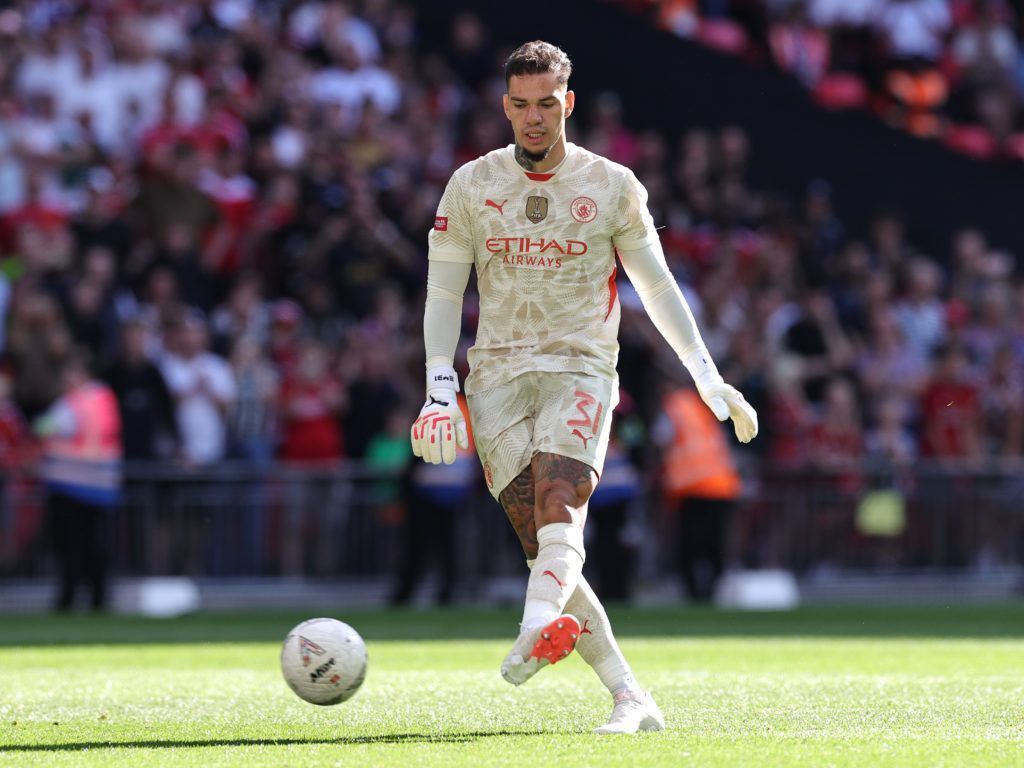 1024x768 Manuel Akanji shares one thing Ederson