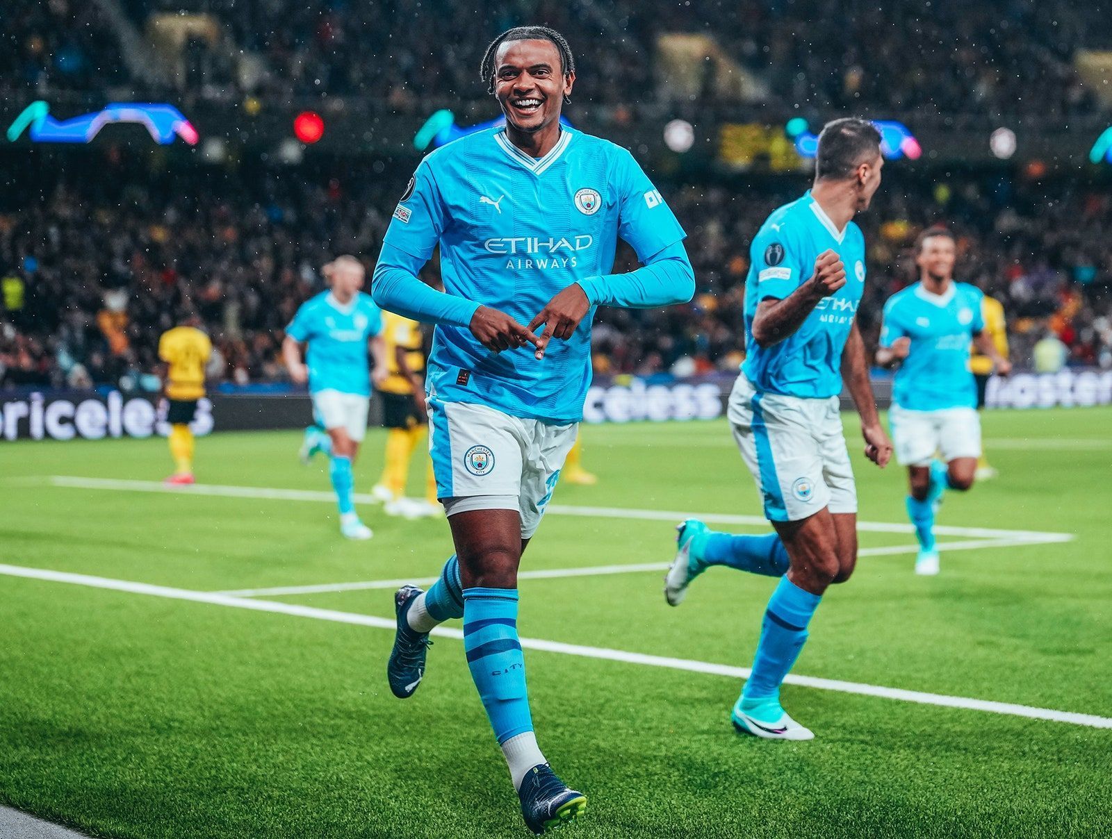 1600x1208 Man City's Manuel Akanji: We want to