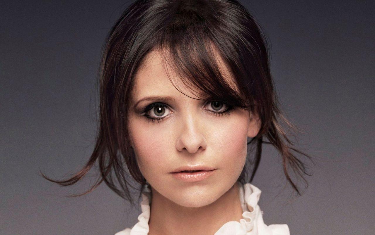 1280x804 Sarah wondering wallpaper. Sarah wondering