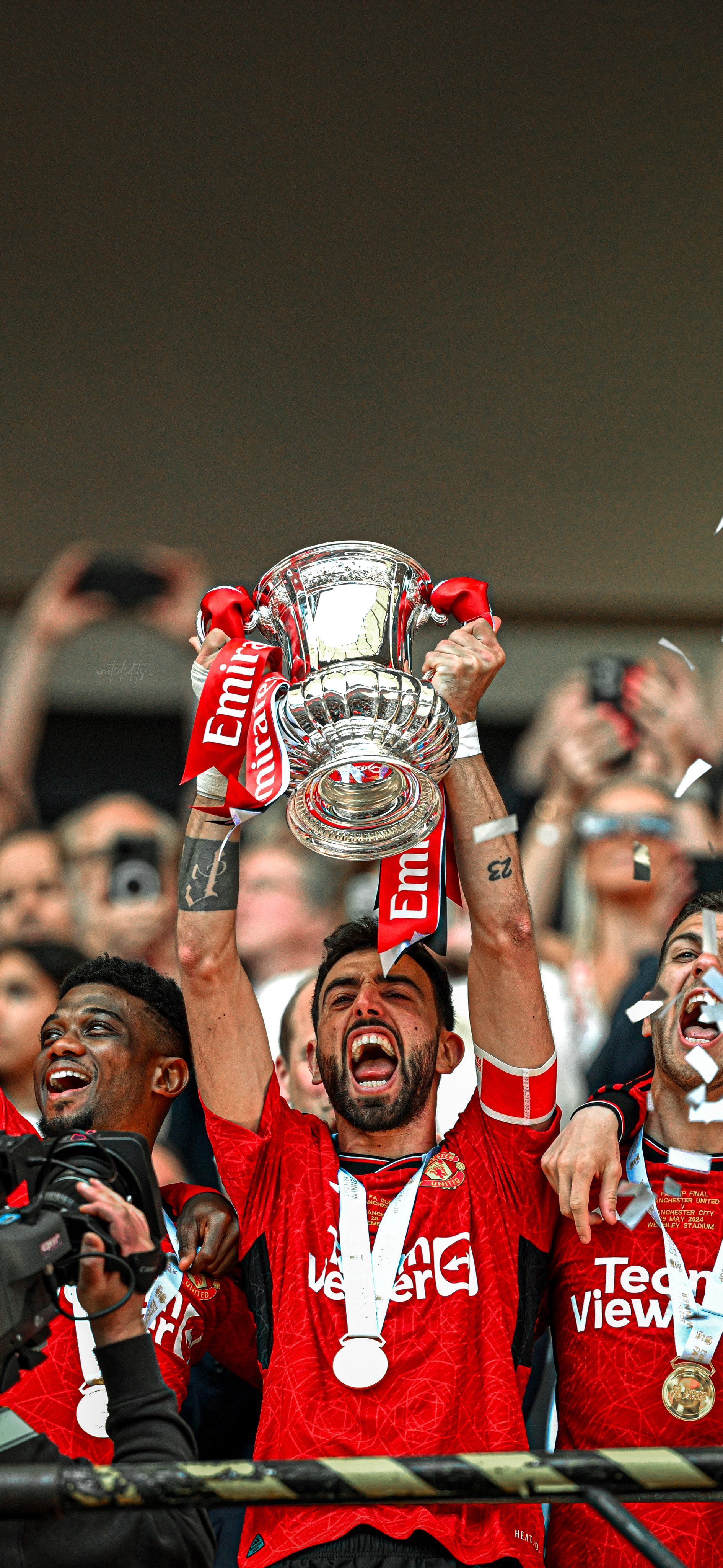1890x4096 Emirates FA Cup Final