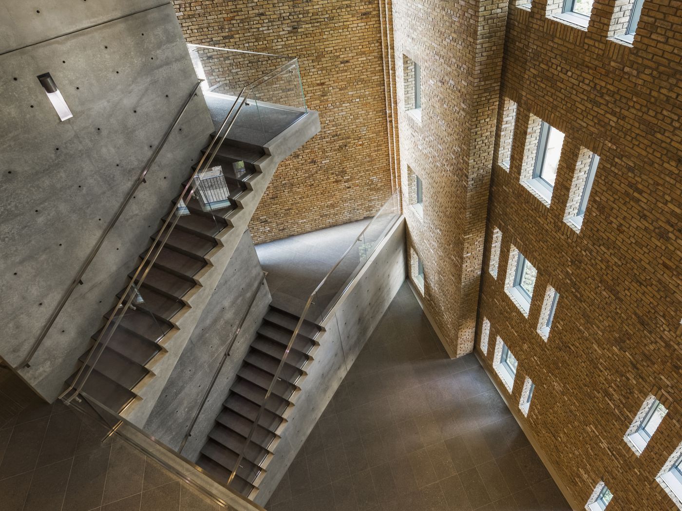 1400x1050 Tadao Ando Designed Exhibition Space