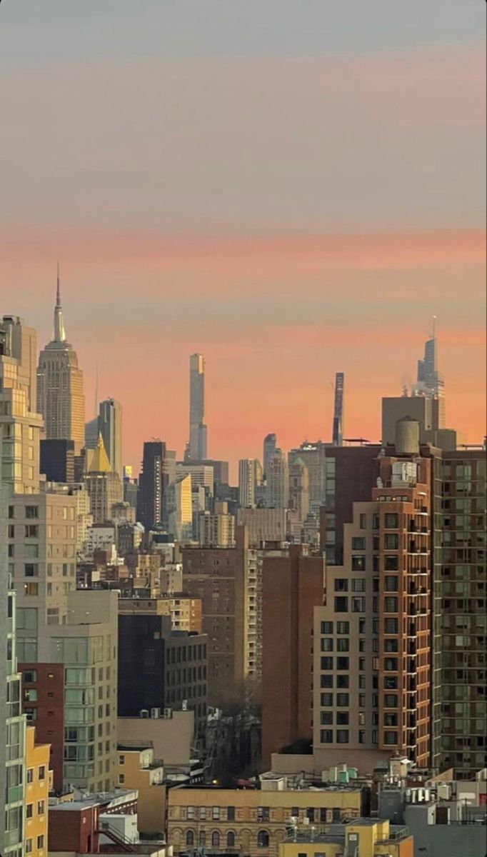 682x1200 nyc sunset