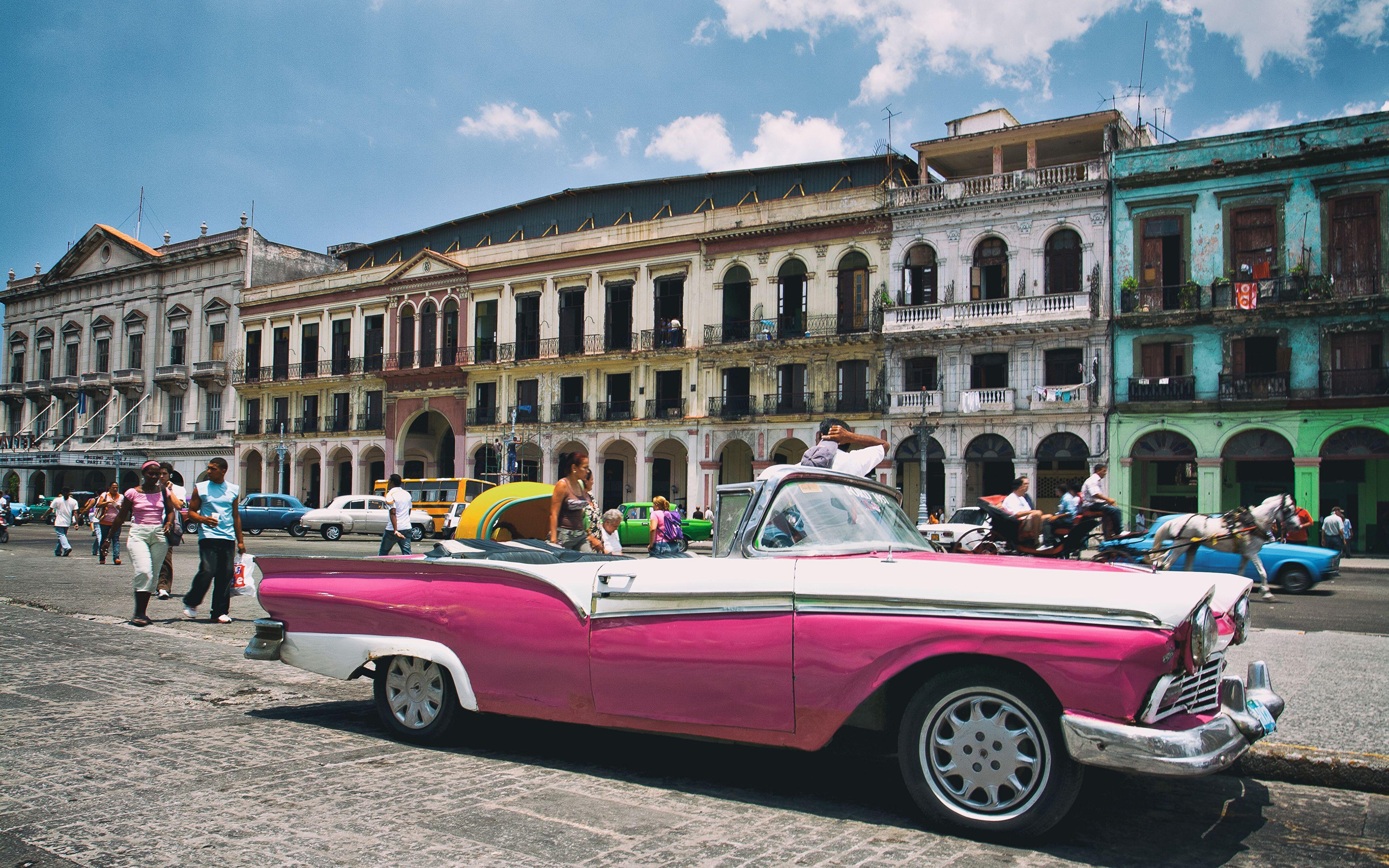 3840x2400 Wallpaper Cadillac Cuba Havana Cabriolet Pink color auto