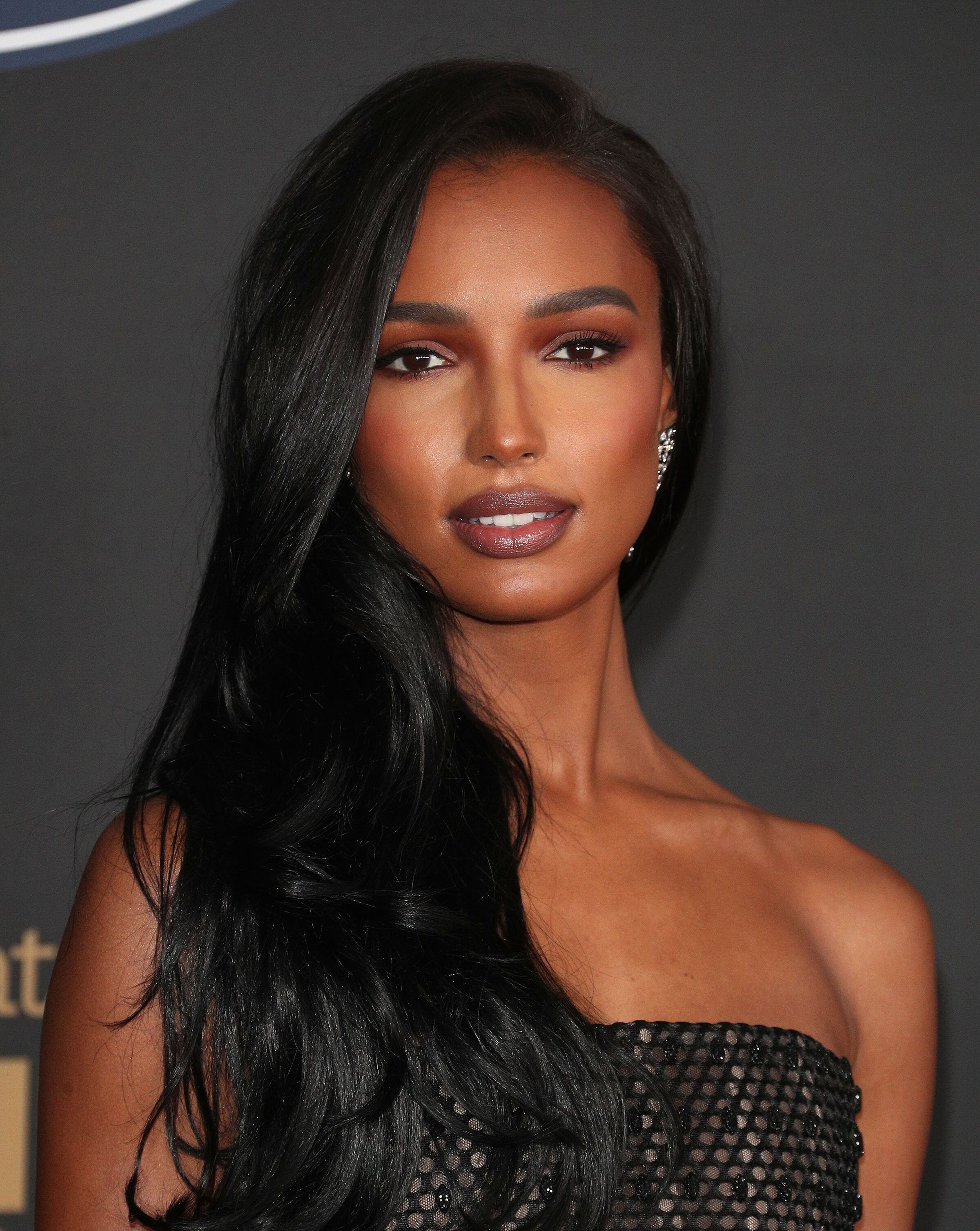 2400x3016 Jasmine Tookes photo