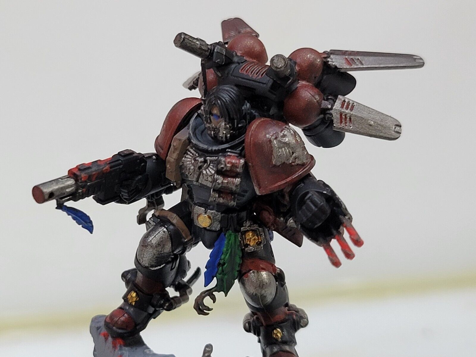 1600x1200 Raven Guard Kayvaan Shrike Space
