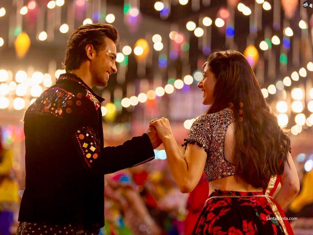 1024x768 Loveyatri Wallpaper