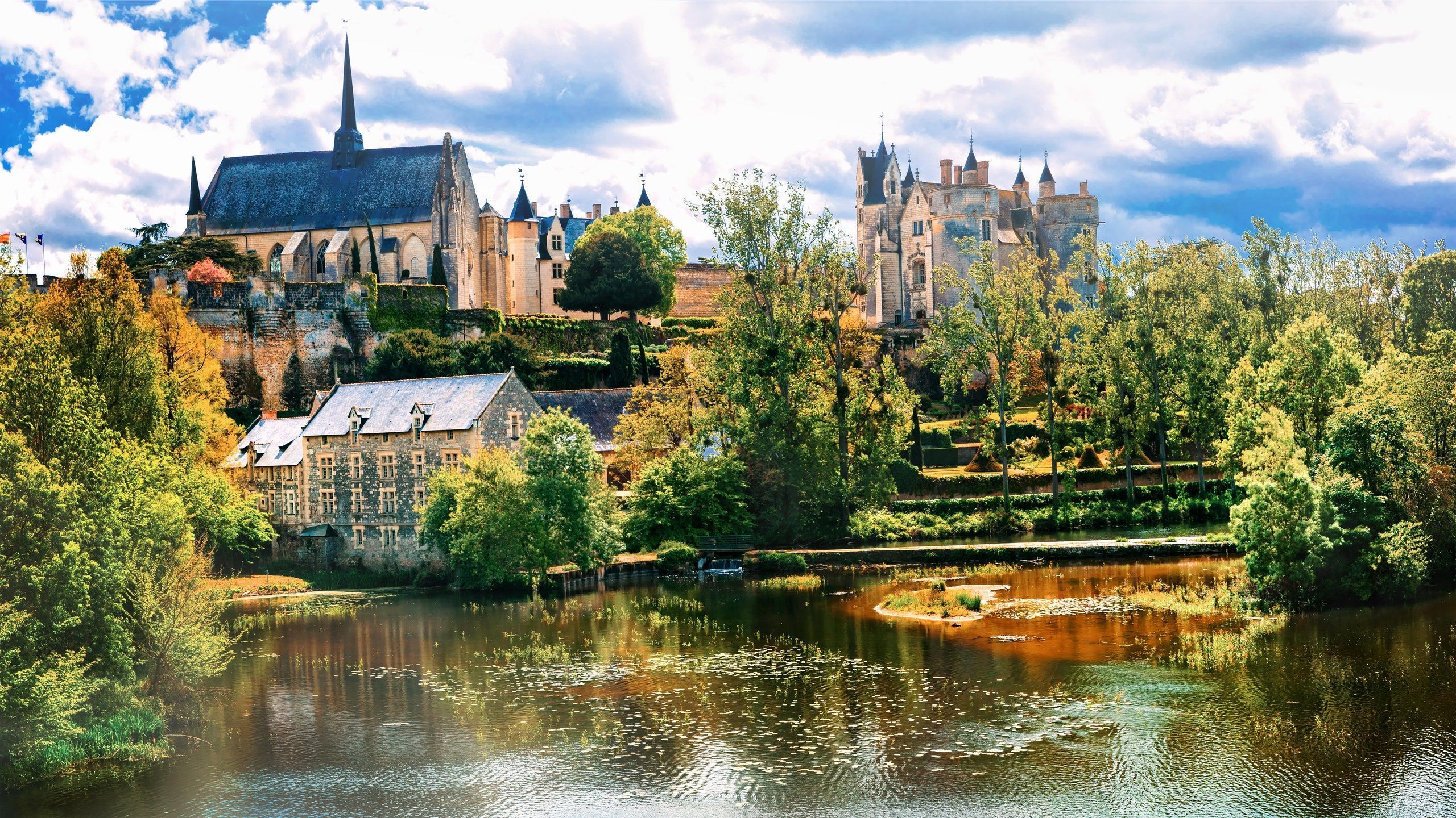2560x1440 Loire Valley: Uncover the best of France's increasingly exciting region