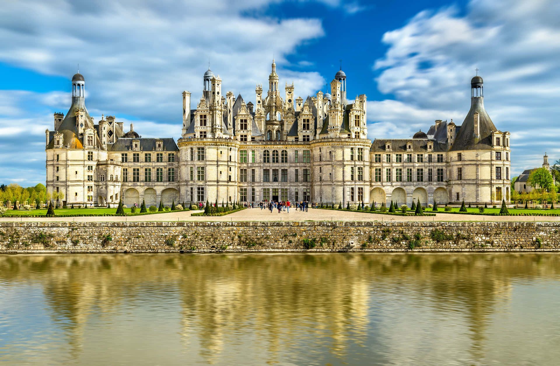 1920x1255 Download Largest Castle In Loire Valley Chateau de Chambord Wallpaper
