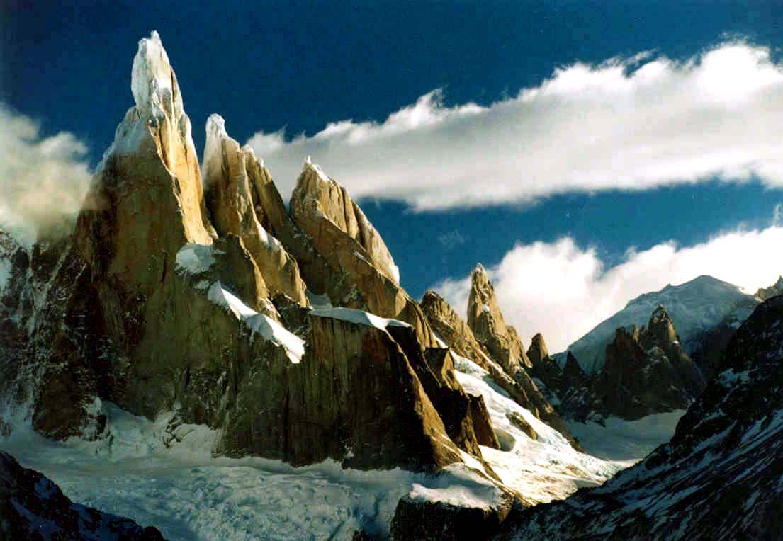 1105x764 Cerro Torre, Argentina