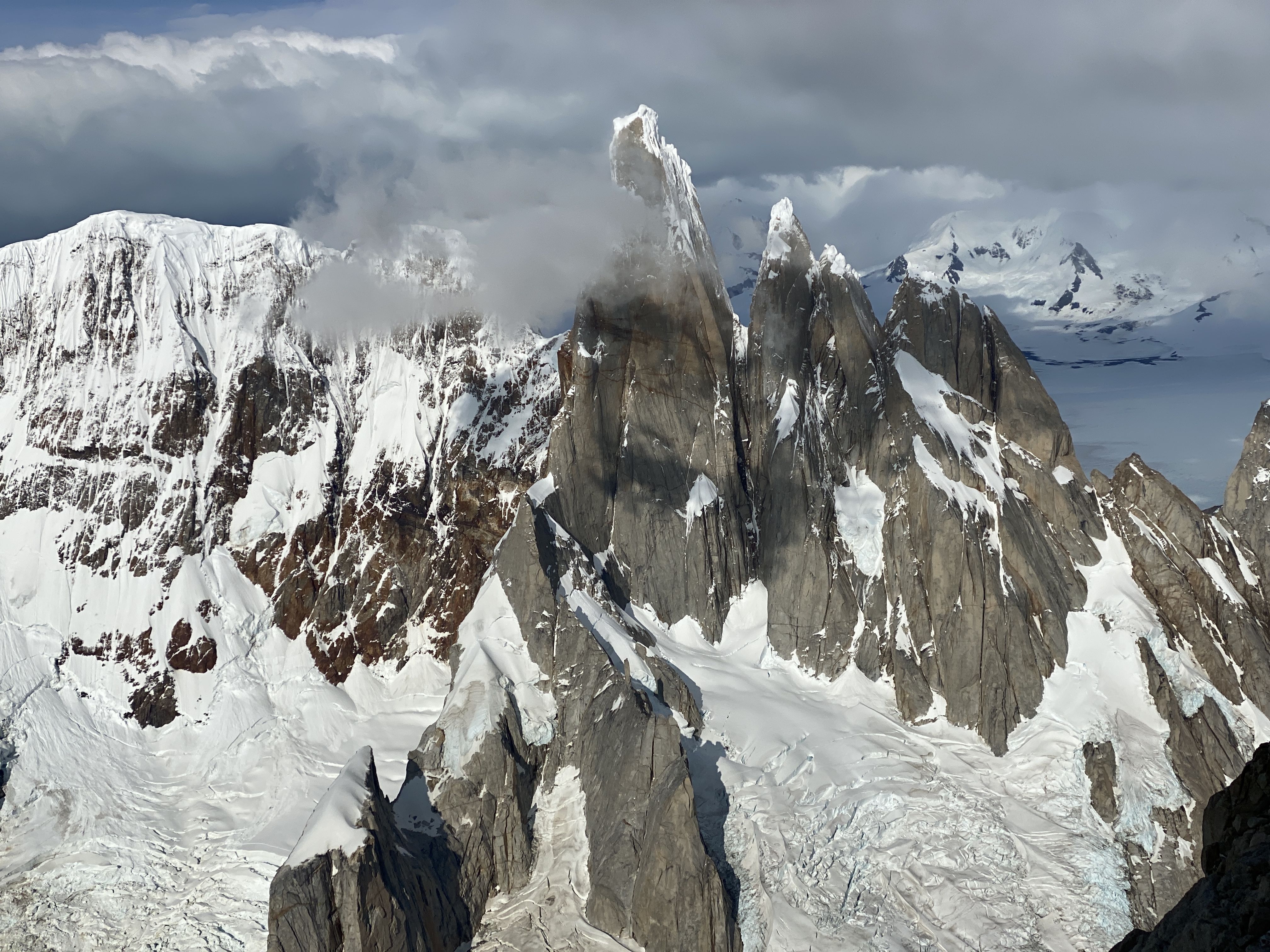 4032x3024 TR Cerro Torre