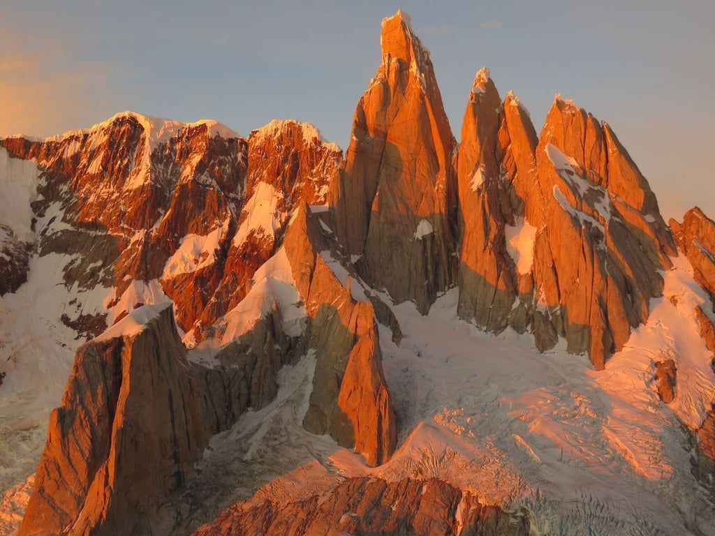 1024x768 Cerro Torre by Tomas Roy Aguilò