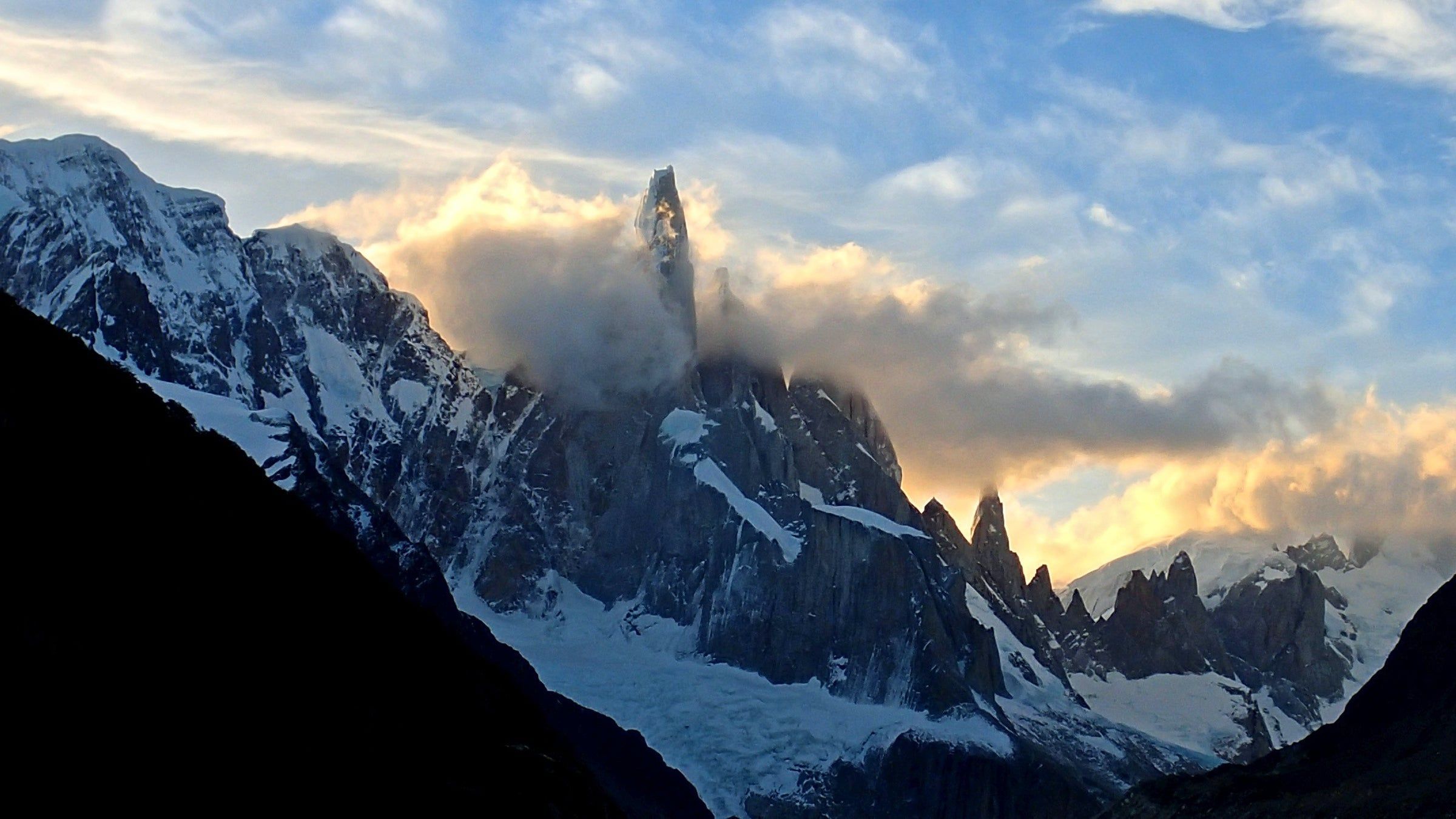 2400x1350 Cerro Torre Ascent