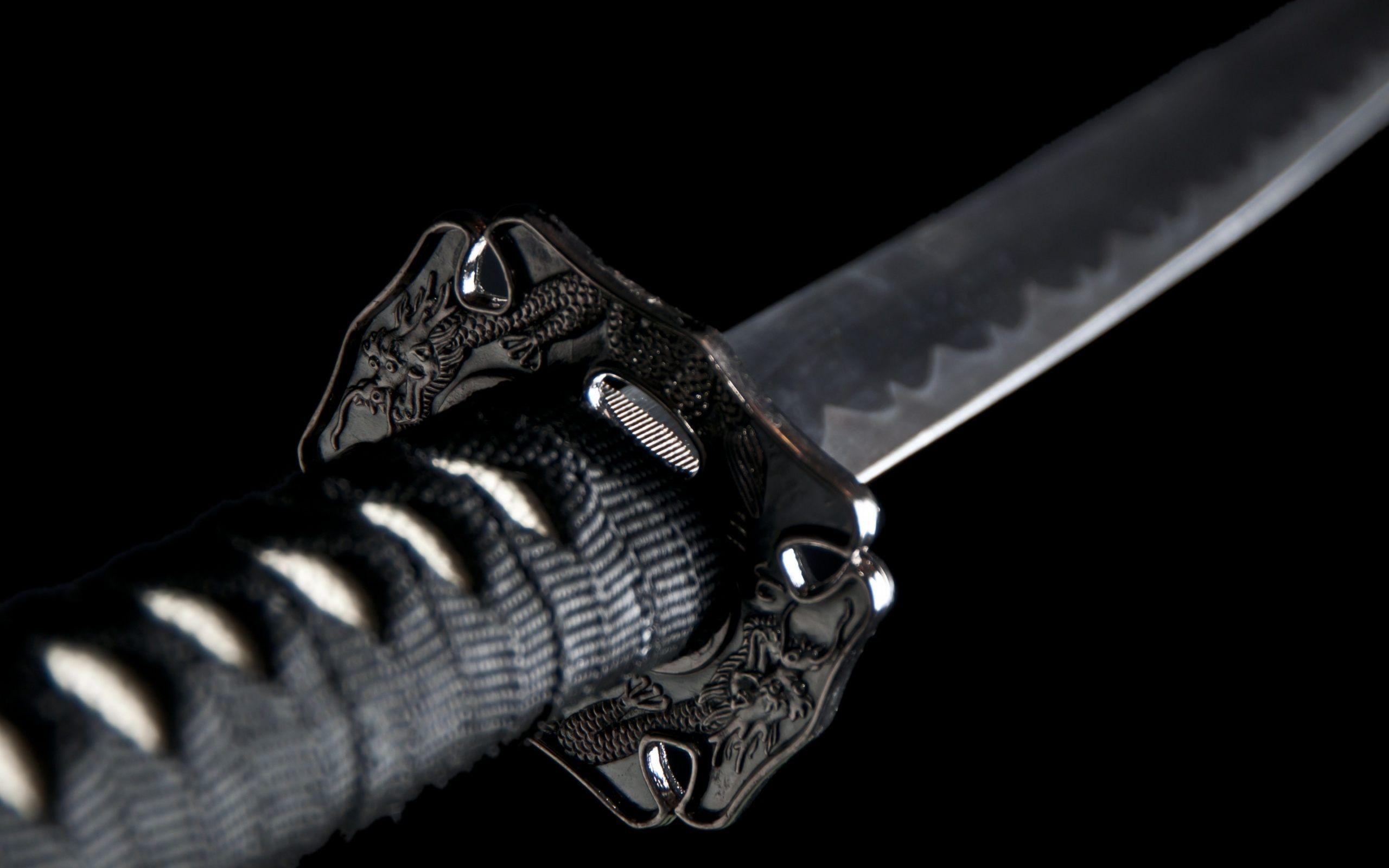 Wallpaper pedang samurai