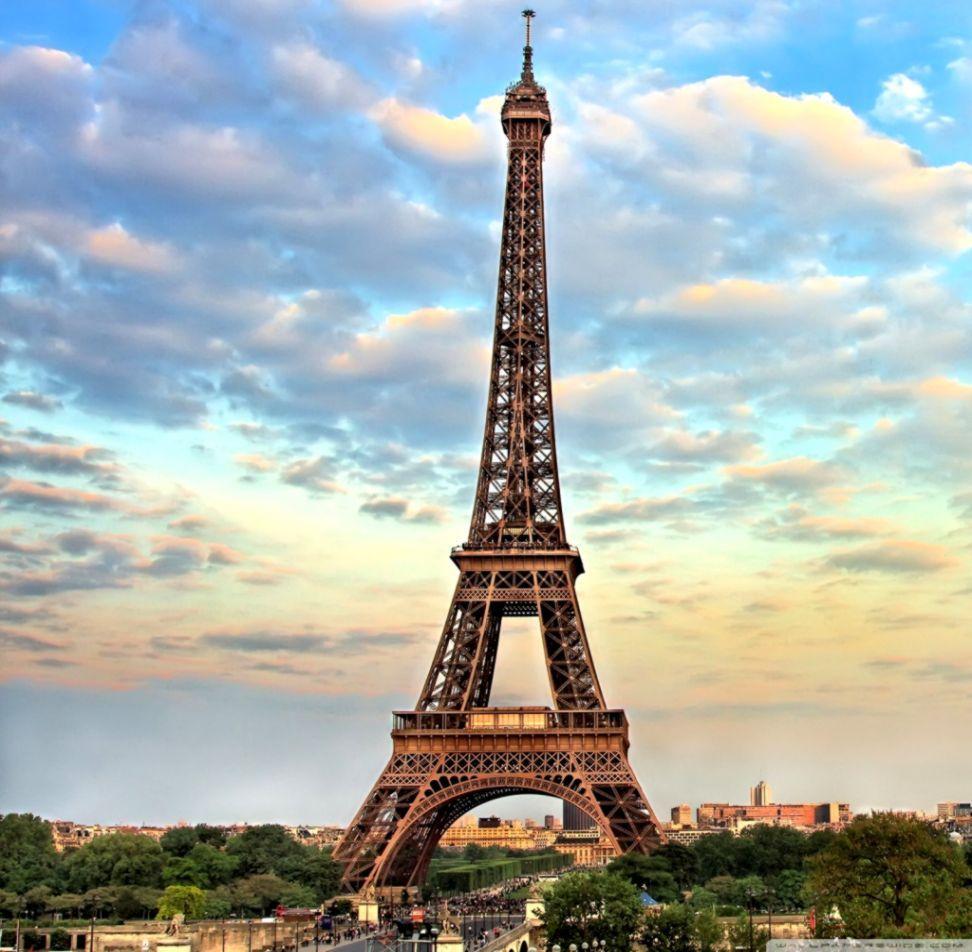 972x952 Eiffel Tower Paris HD Wallpaper