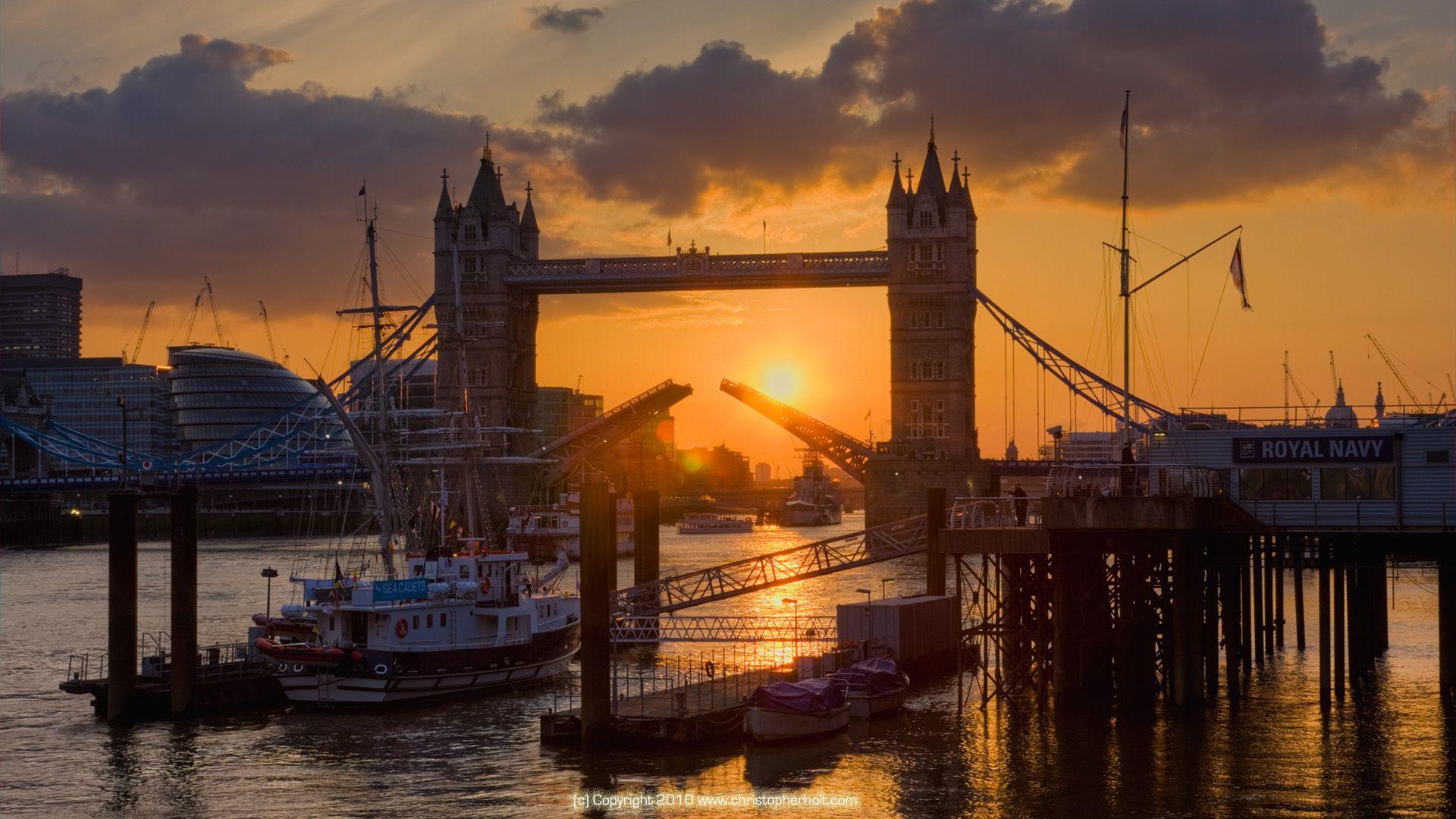 London Sunset Wallpapers Top Free London Sunset Backgrounds Wallpaperaccess