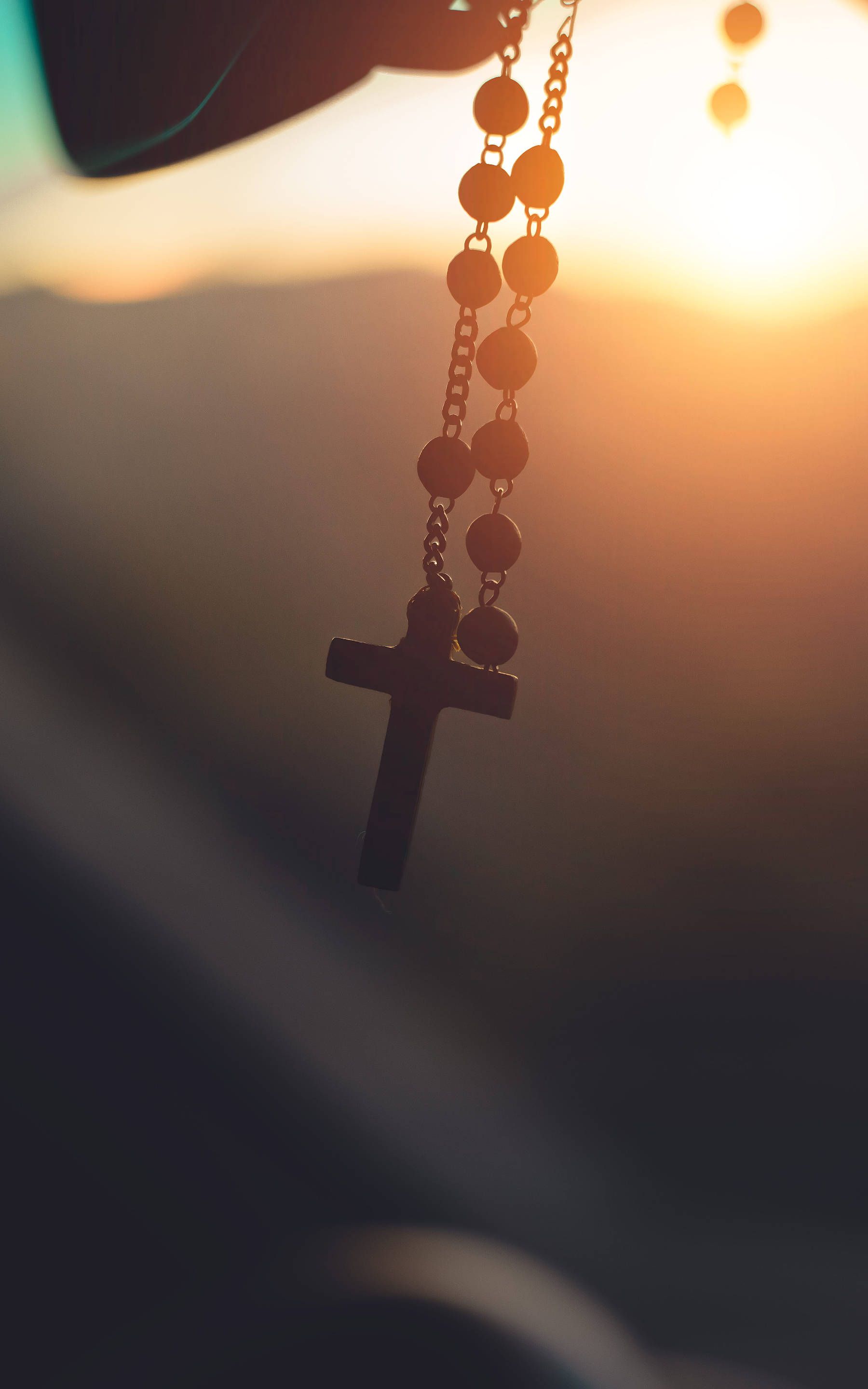 1800x2880 Download Holy Catholic Rosary Wallpaper