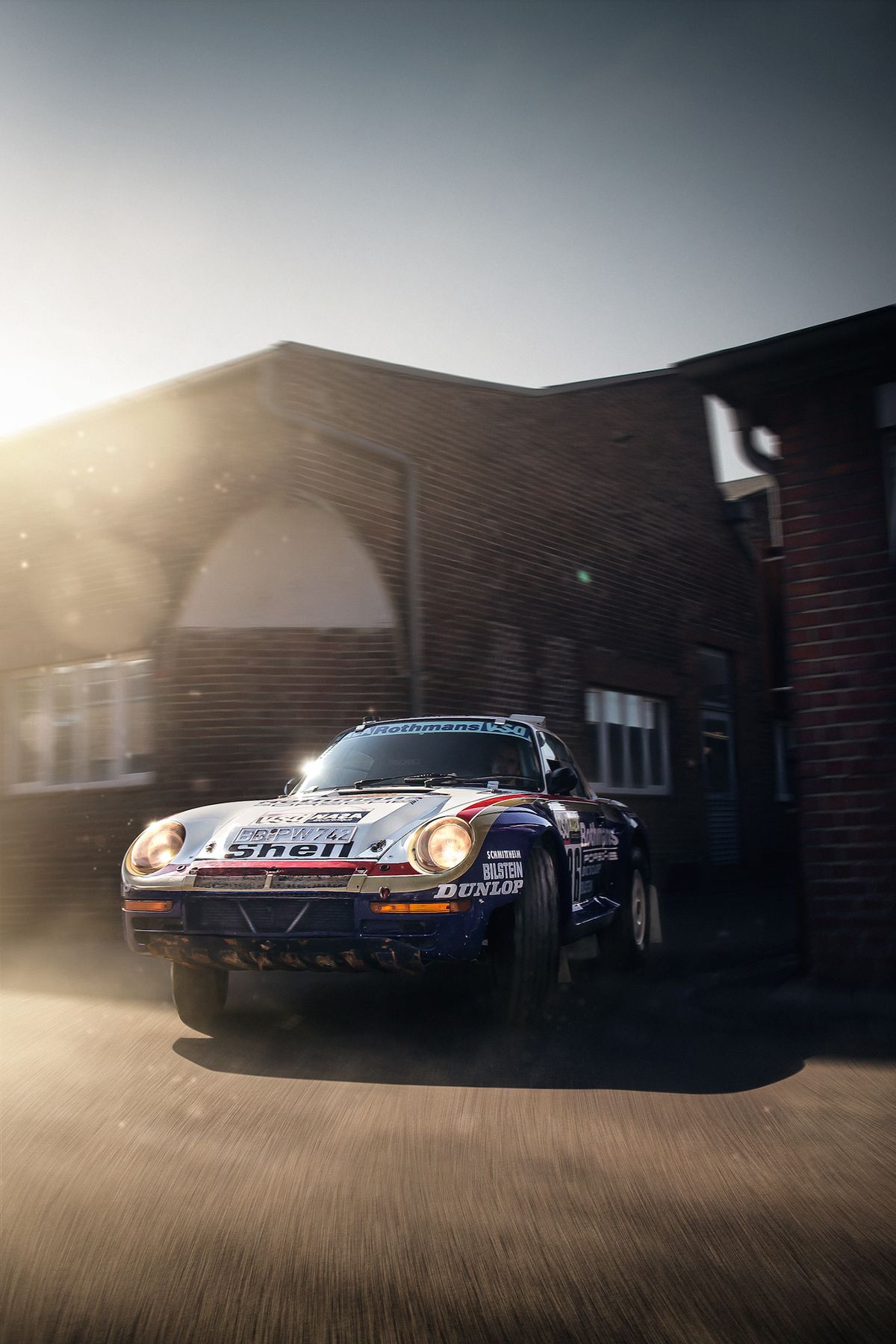 1200x1800 Porsche 959 DAKAR - Behance