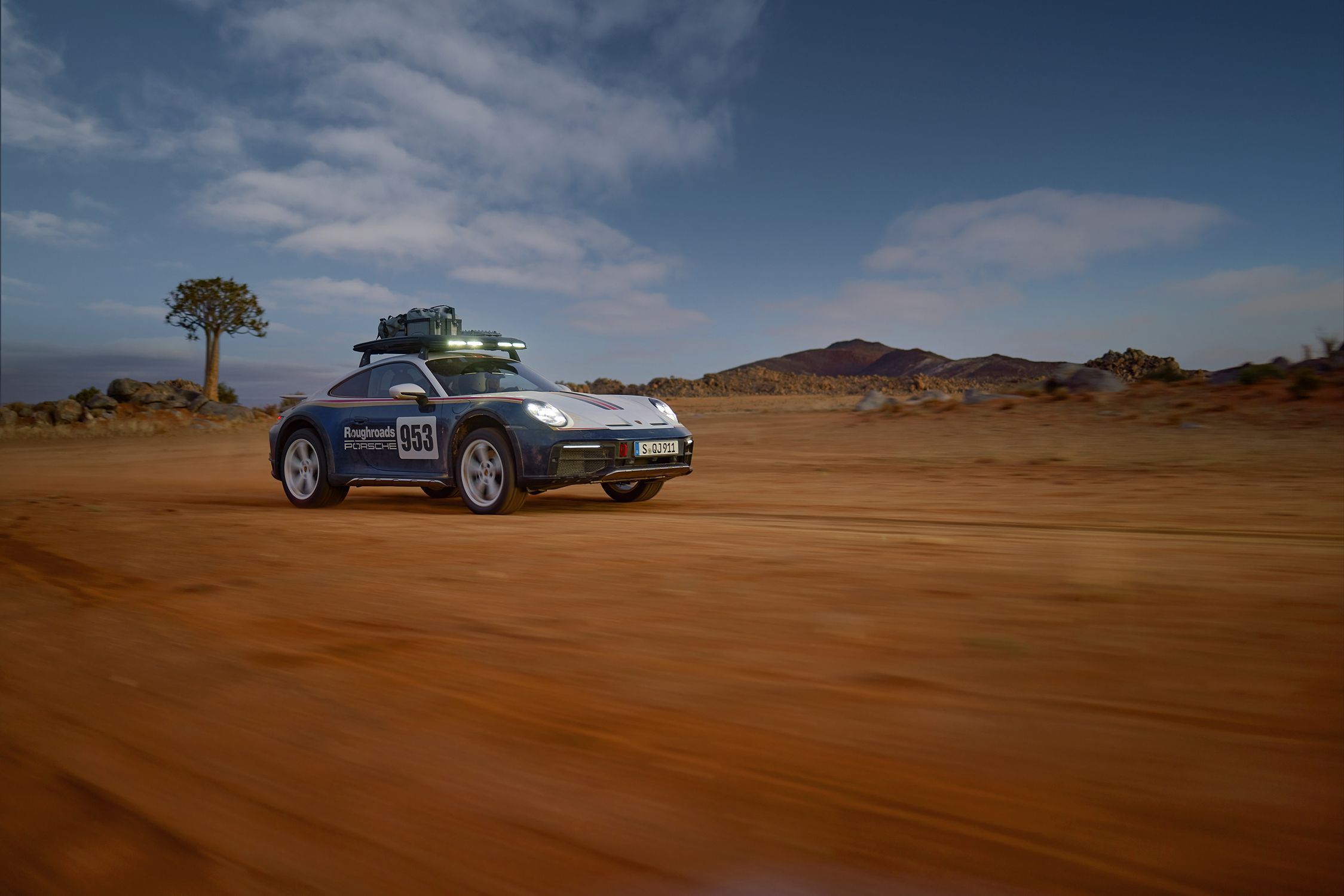 2249x1500 See the 2023 Porsche 911 Dakar