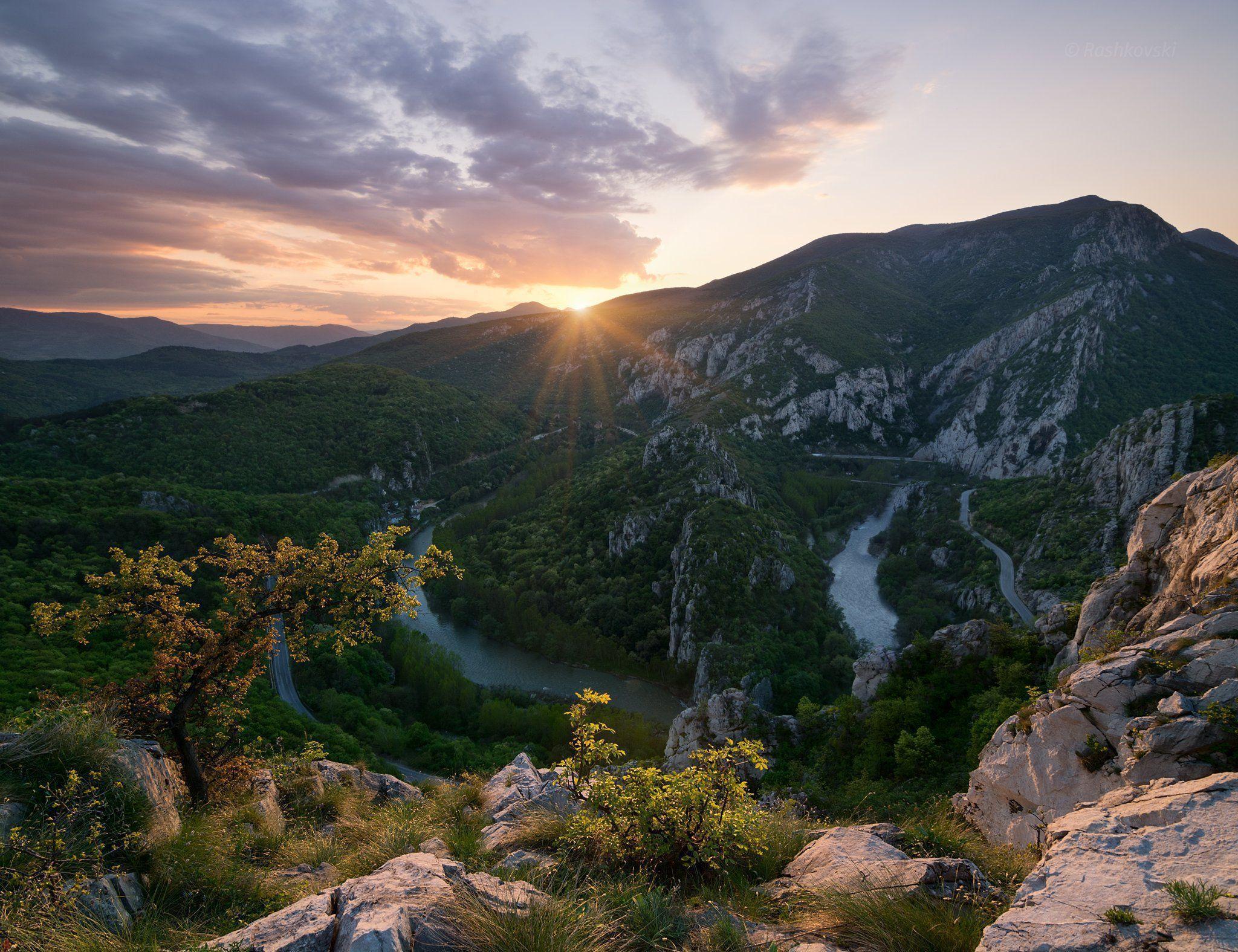2048x1575 Bulgaria Wallpaper