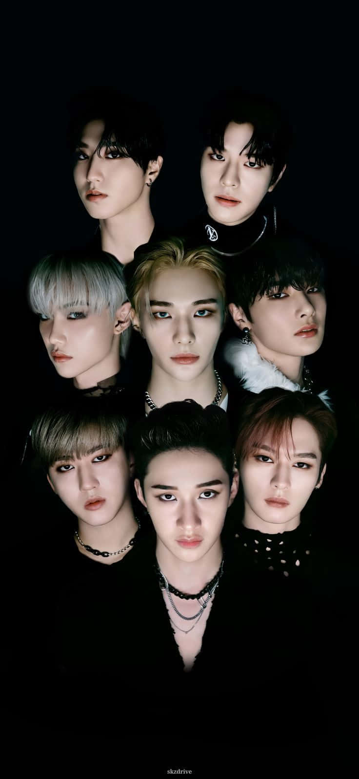 736x1594 Stray Kids Ot8 Unleashed Wallpaper