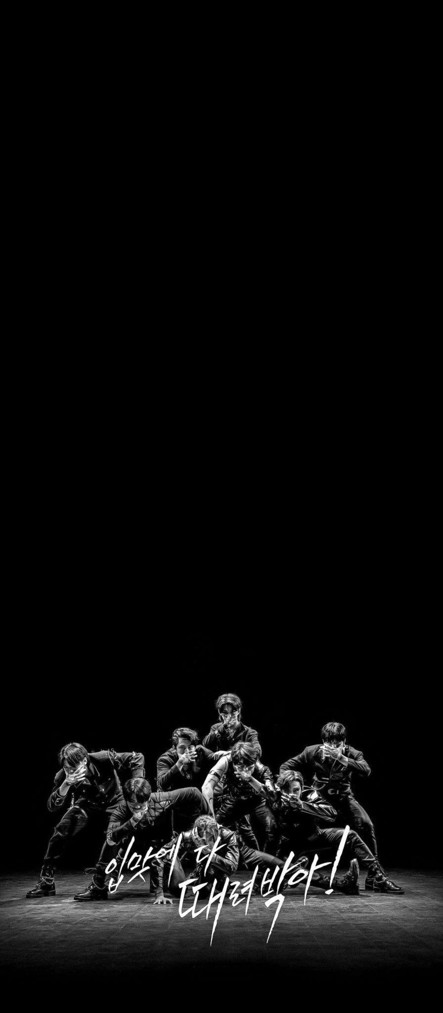 896x2048 Legendary War Poster Lockscreen