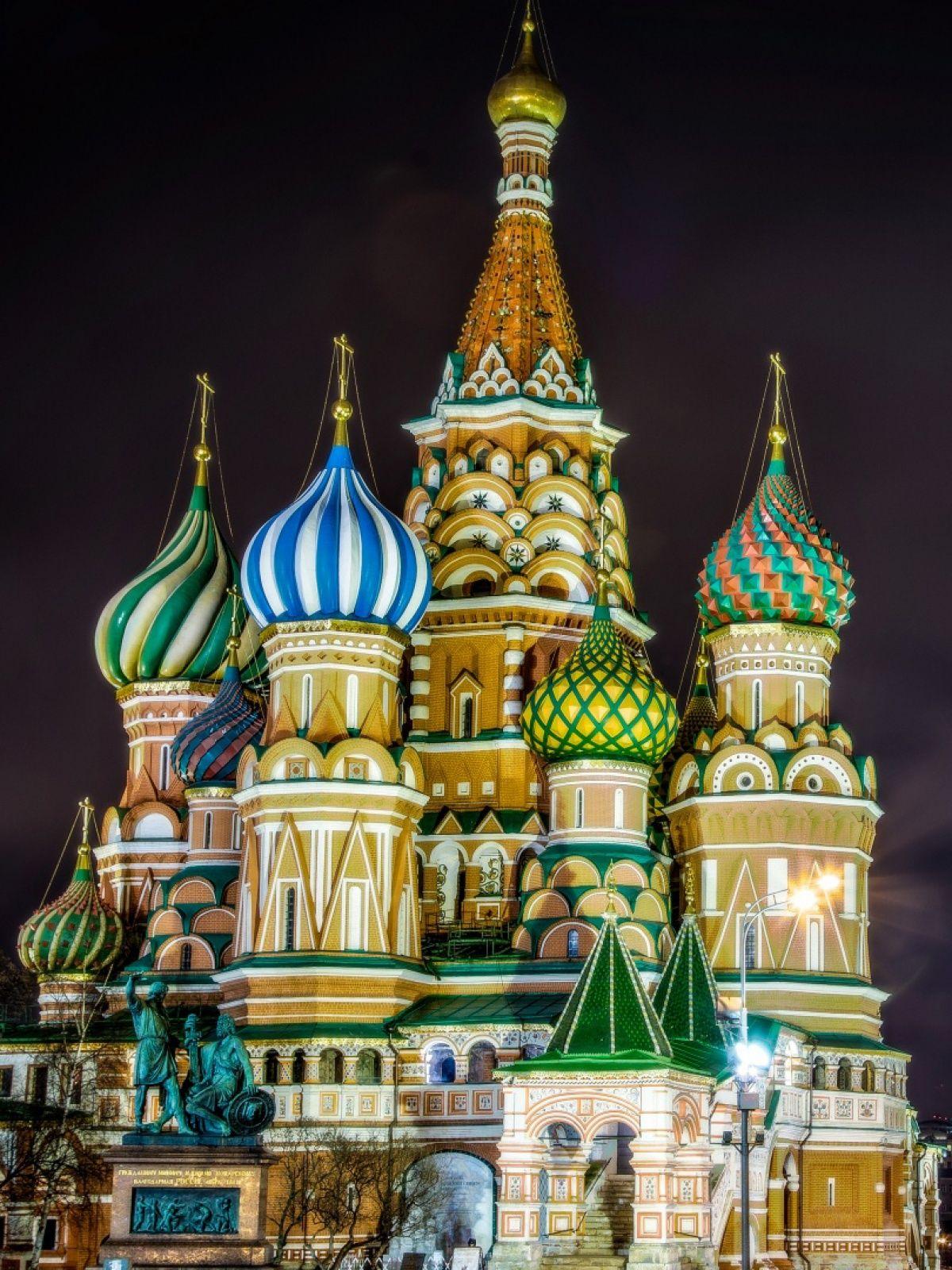 1200x1600 Saint Basil's Cathedral, Moscow, Russia .