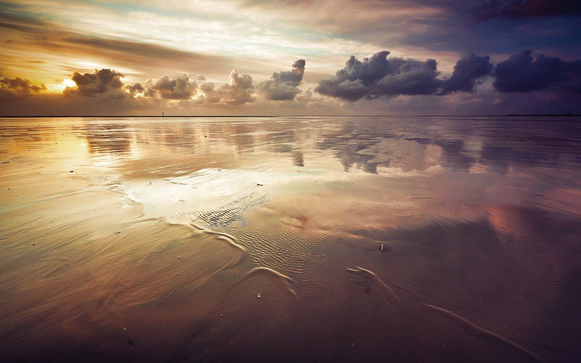 1920x1200 Ocean And Evening Clouds Wallpaper