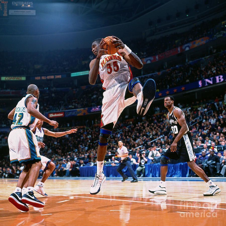 900x900 Dikembe Mutombo