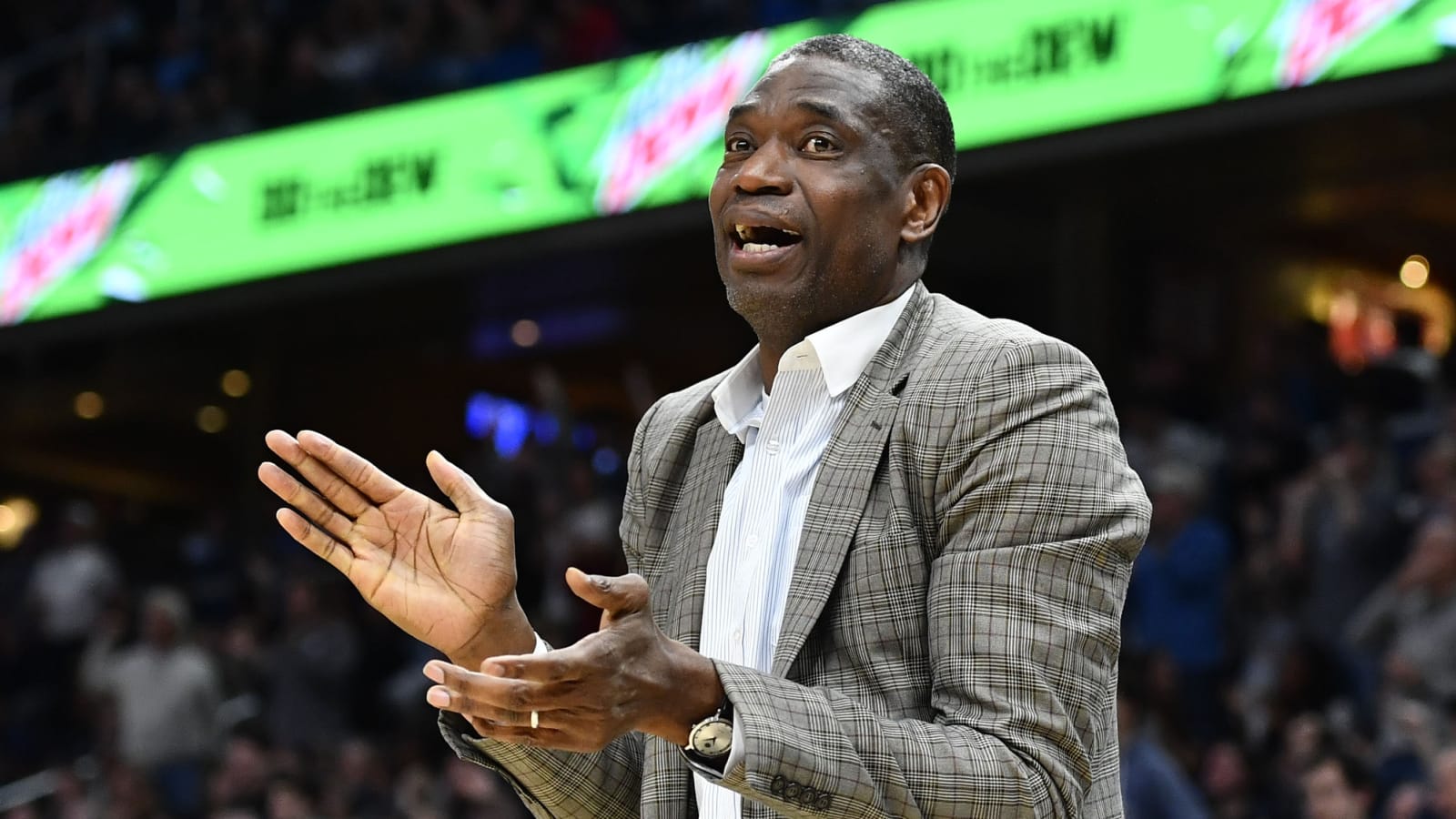 1600x900 How Dikembe Mutombo came up with iconic