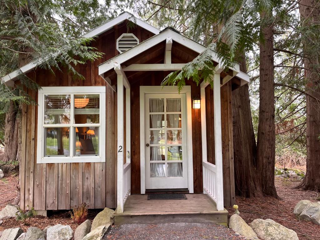 1024x768 Lopez Farm Cottages & Tent Camping