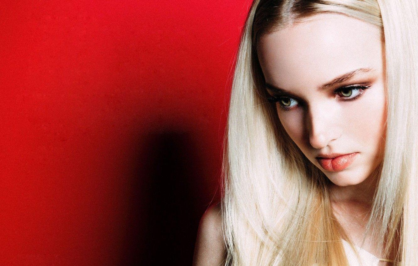 1332x850 Wallpaper girl, face, sweetheart, hair, actress, blonde