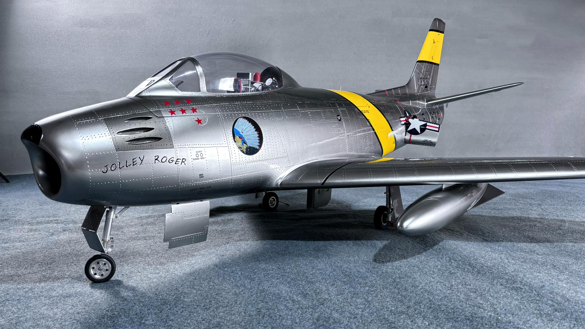 2048x1152 F 86 SABRE 1.8M DELUXE
