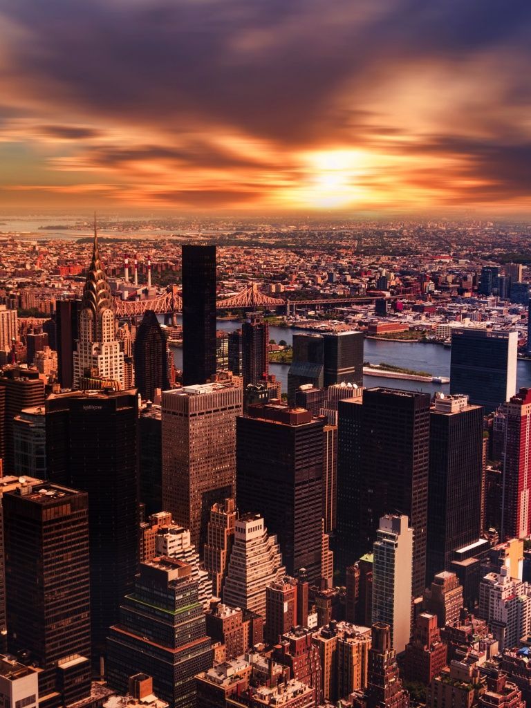 768x1024 New York City Wallpaper 4K, 5K, Cloudy