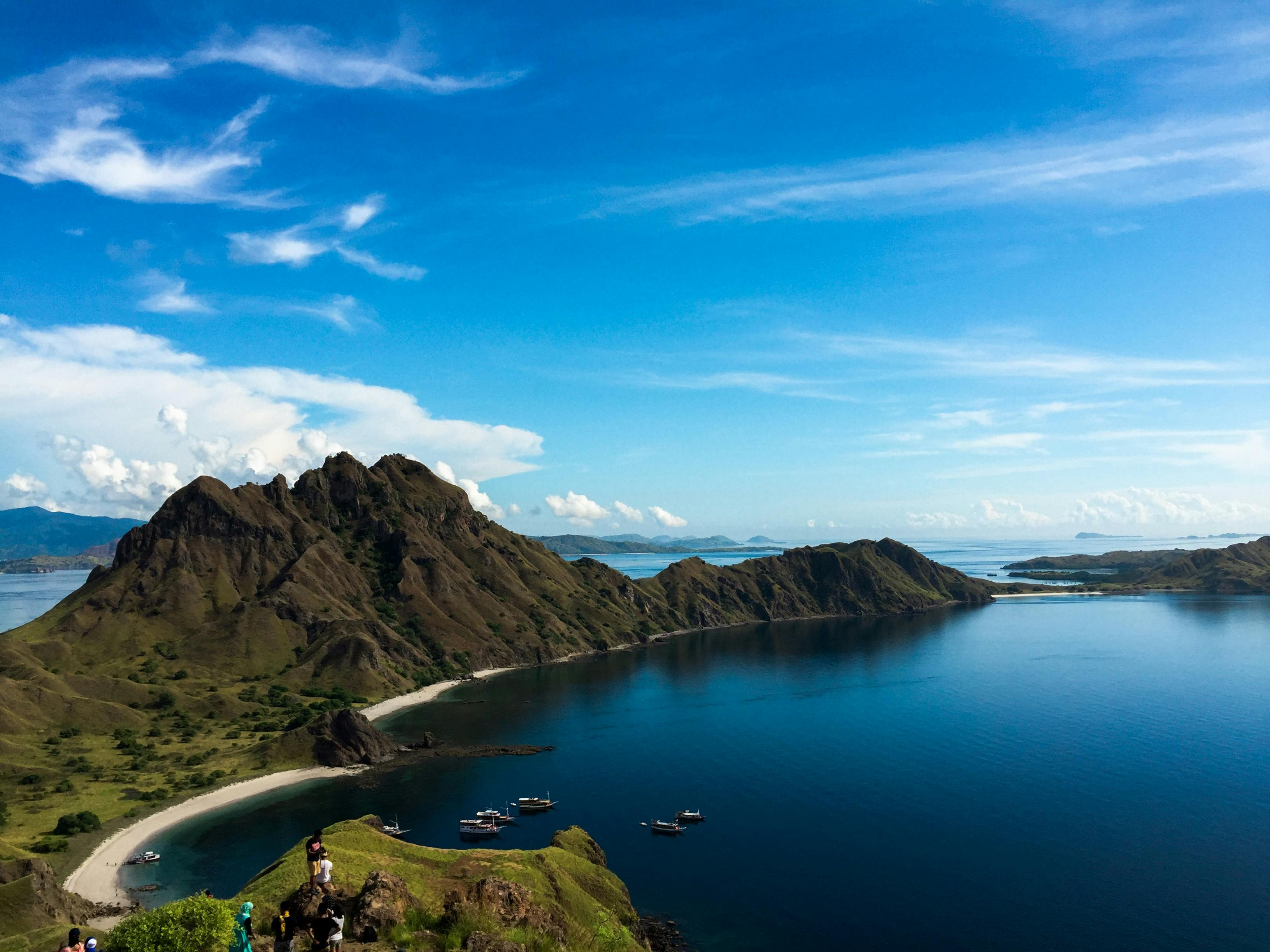 3264x2448 Komodo National Park · Free