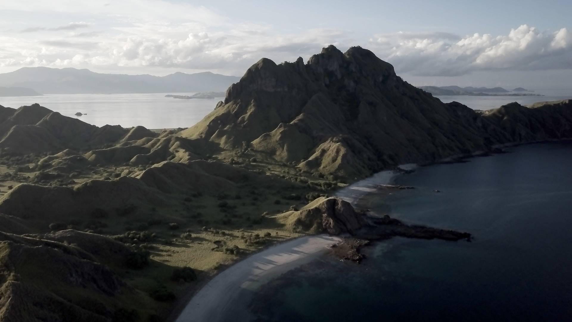 1920x1080 conservation clash at Komodo park