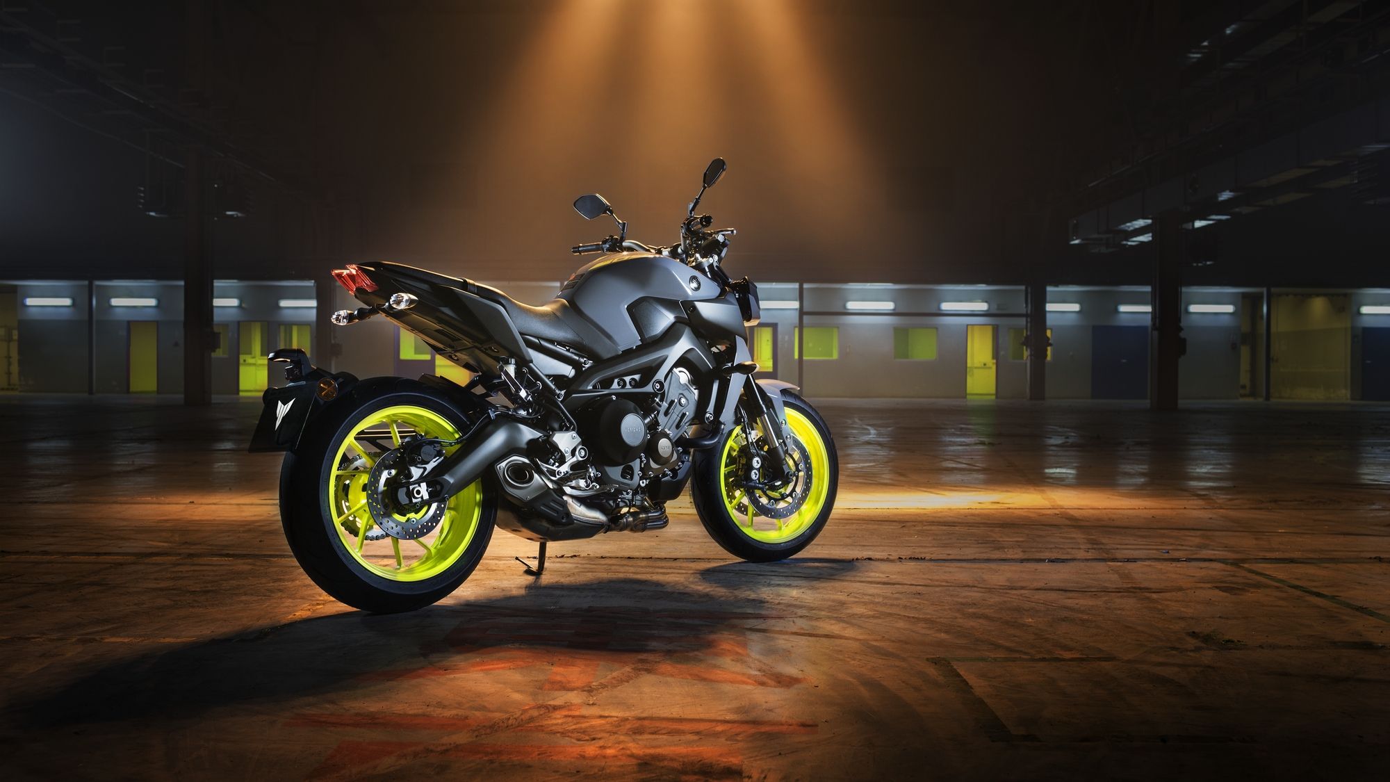 2000x1125 Yamaha Mt 09 Eu Night Fluo Static 001