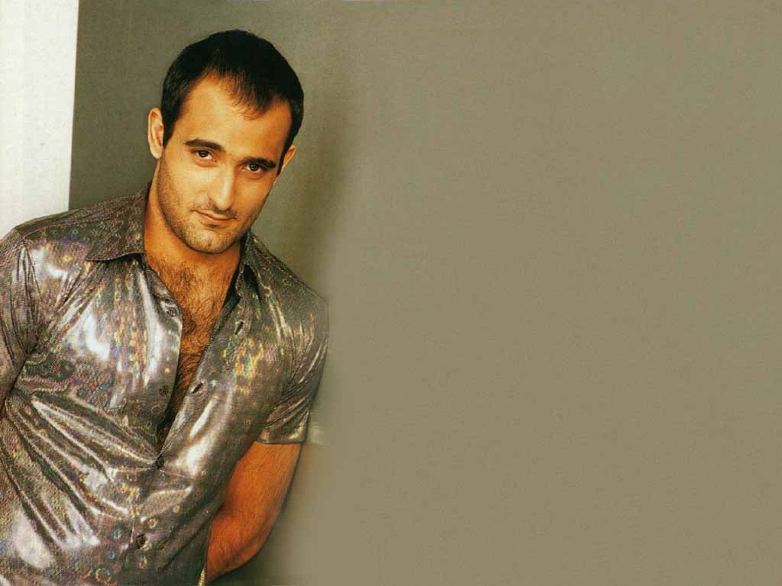1600x1200 Akshaye Khanna Wallpaper