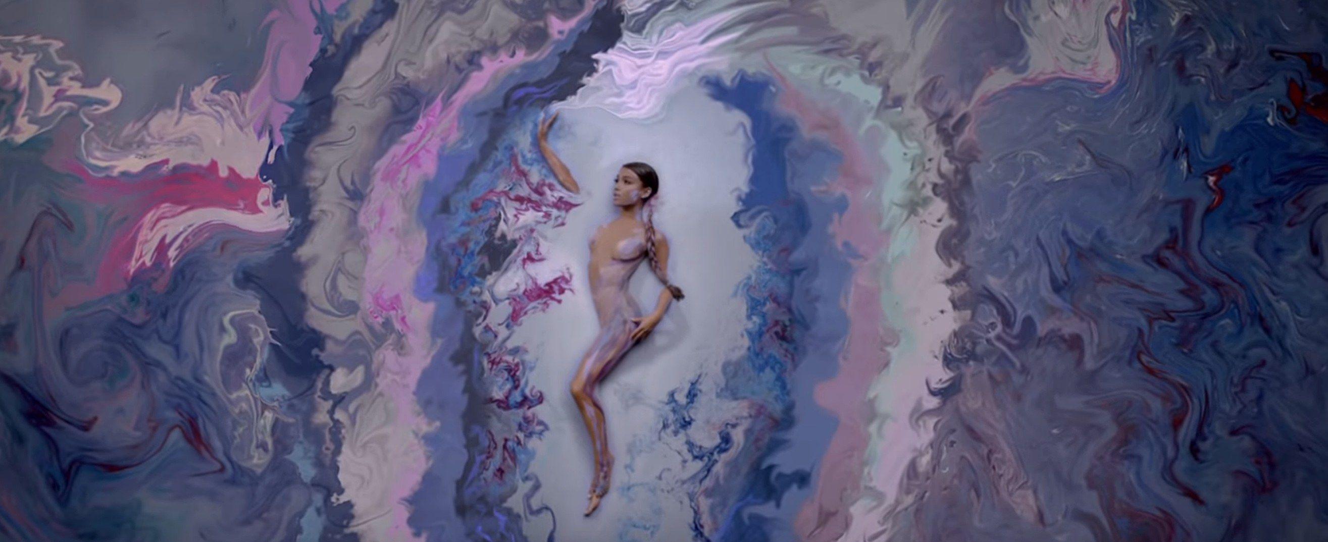 2630x1074 Ariana Grande's 'God Is a Woman' Video Is an Incredible